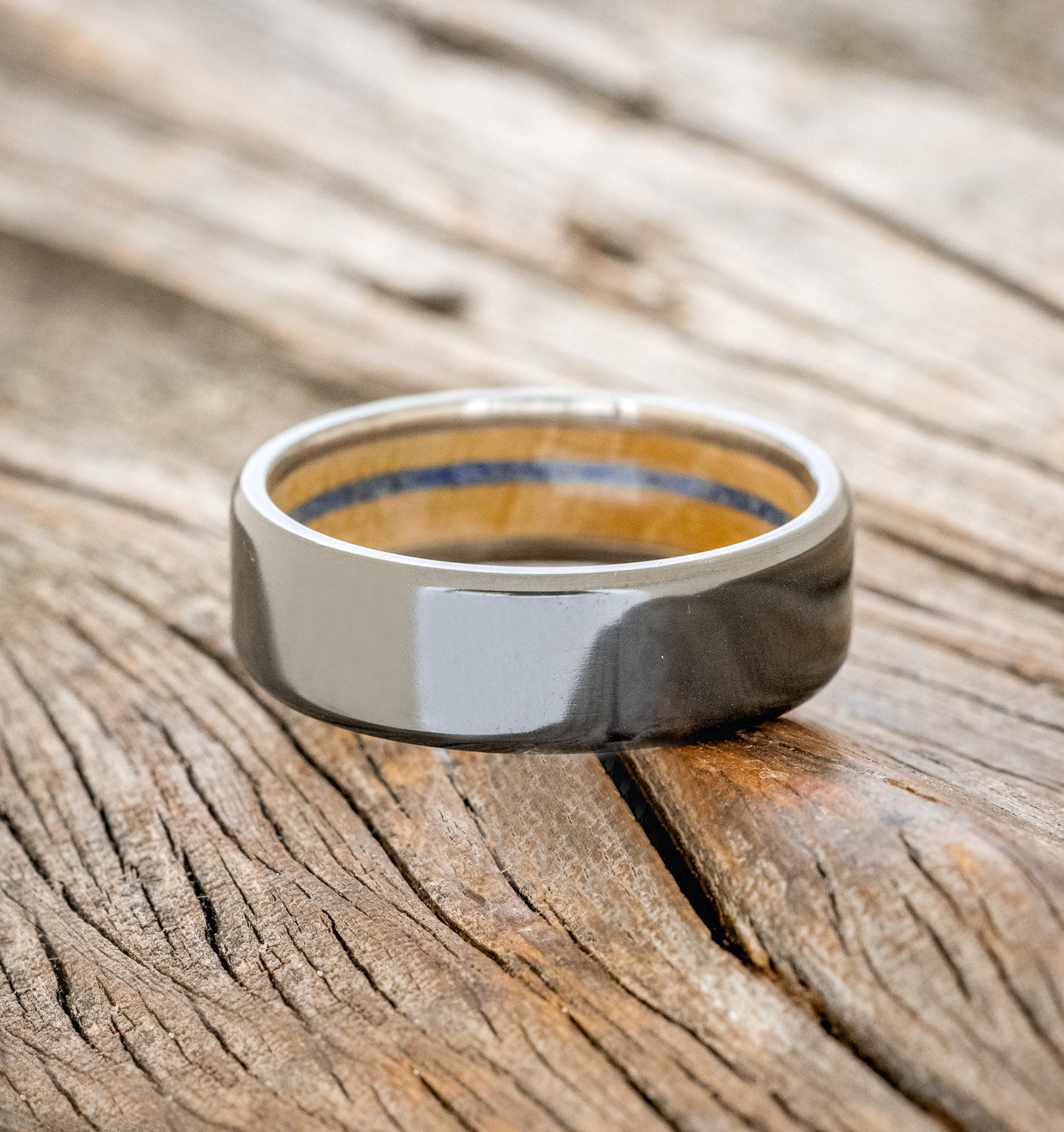 "ARGOS" - WHISKEY BARREL OAK & LAPIS LAZULI LINED WEDDING BAND-3