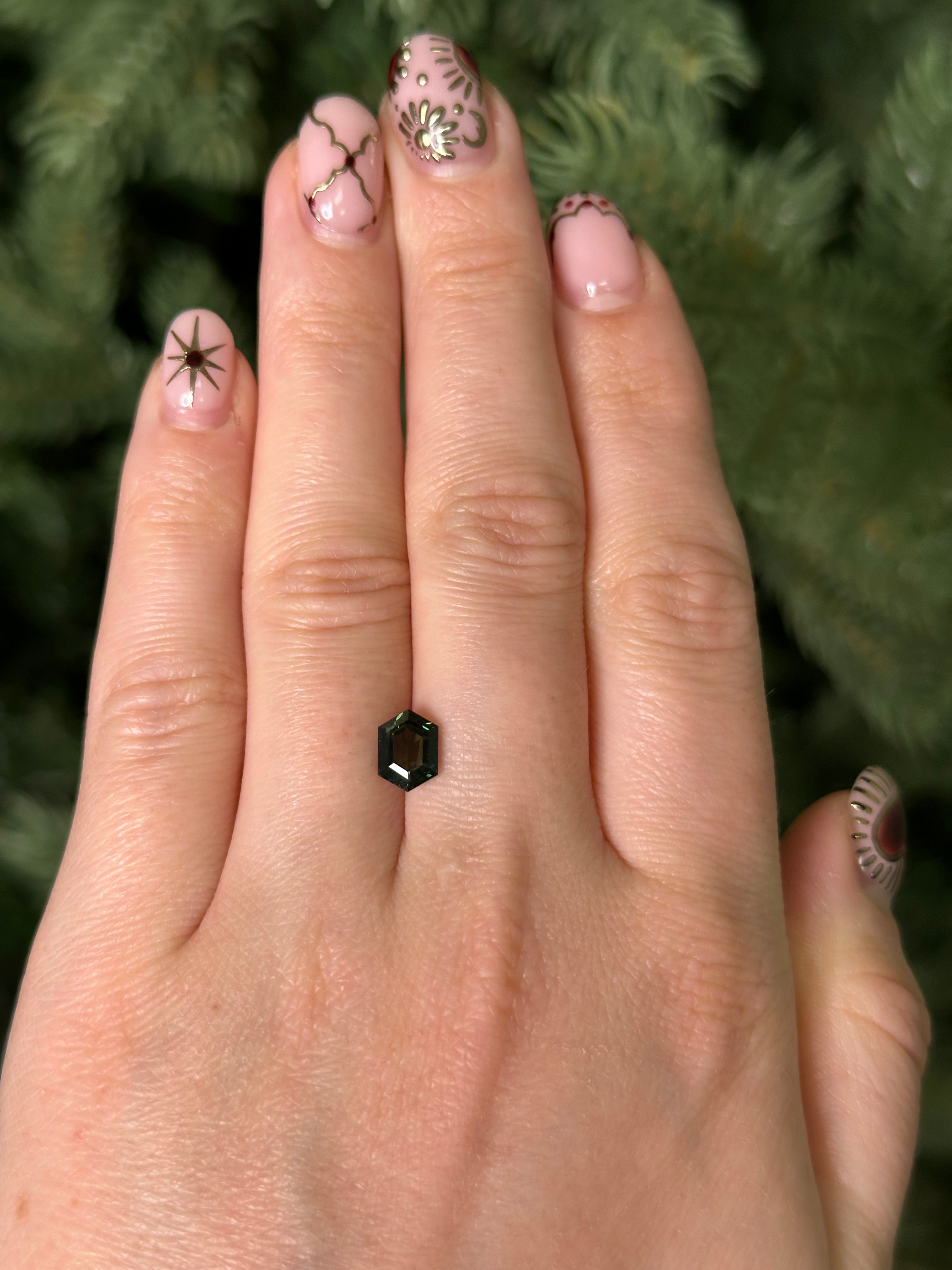 1.54ct 8.08x5.87x3.57mm ELONGATED HEXAGON CUT GREEN AUSTRALIAN SAPPHIRE-Staghead Designs