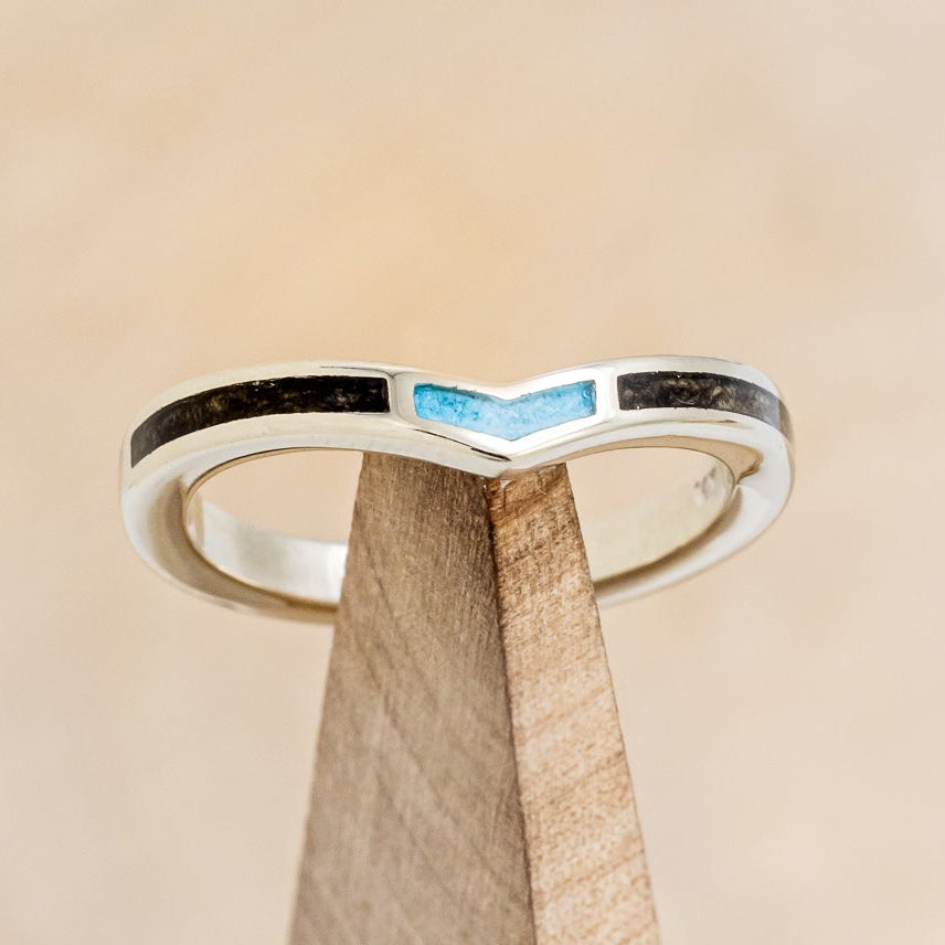 "KIDA" - V-SHARED WEDDING BAND WITH 3 INLAYS-Staghead Designs