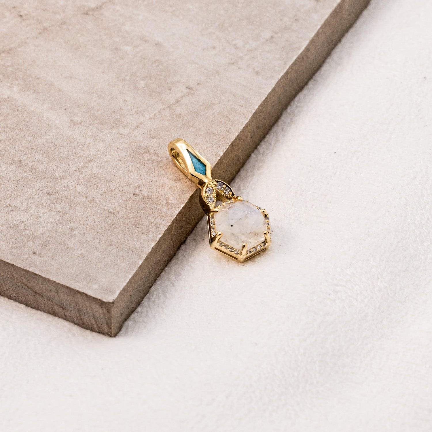 LUCY IN THE SKY Necklace with Moonstone, Turquoise Diamonds