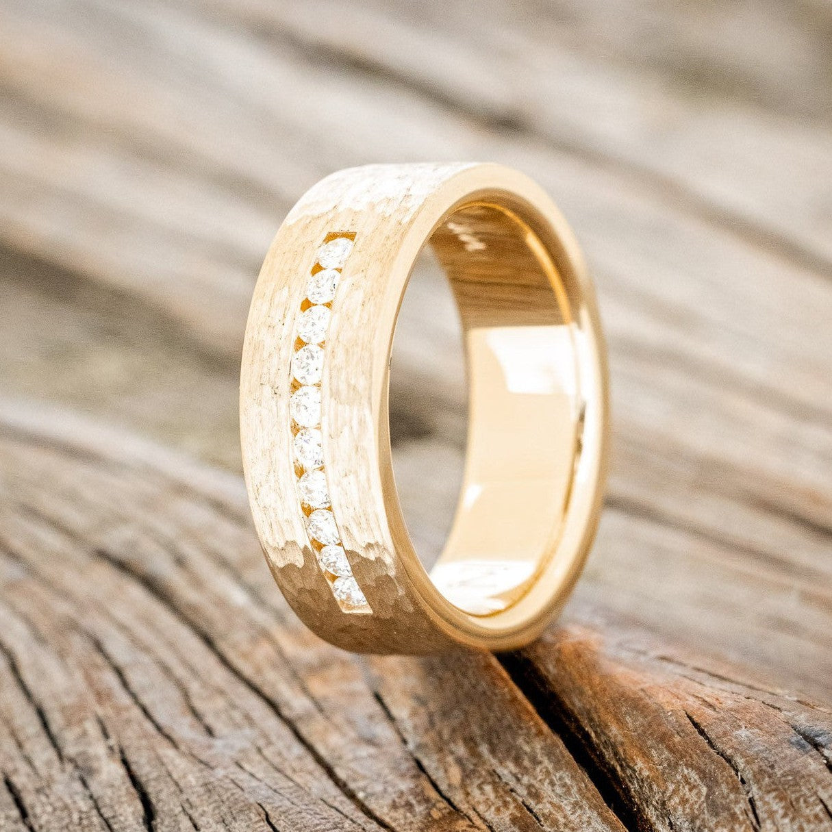 MEN'S HAMMERED ENGAGEMENT RING WITH DIAMOND ACCENTS