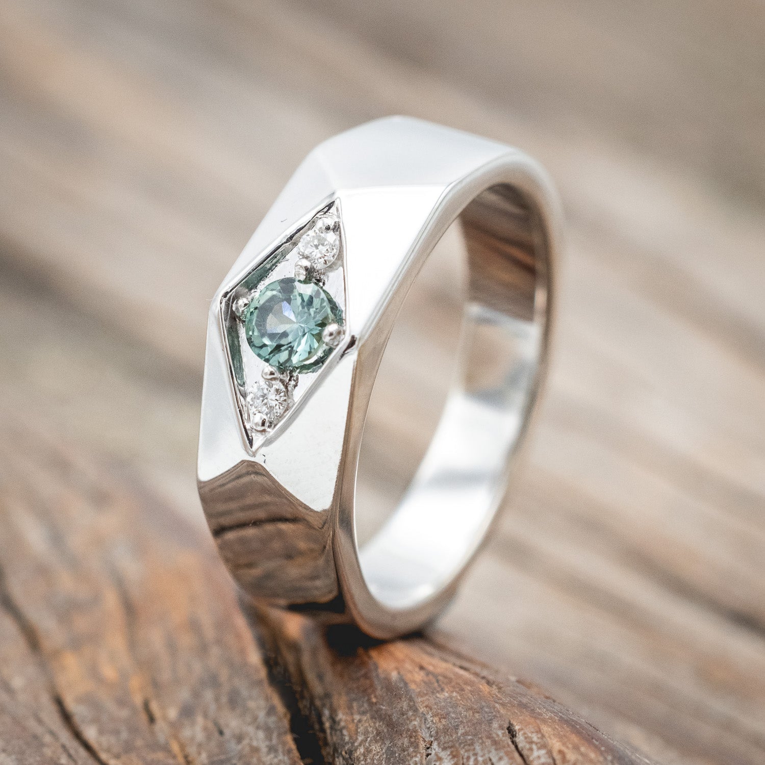 MEN'S MONTANA SAPPHIRE ENGAGEMENT RING WITH DIAMOND ACCENTS-Staghead Designs