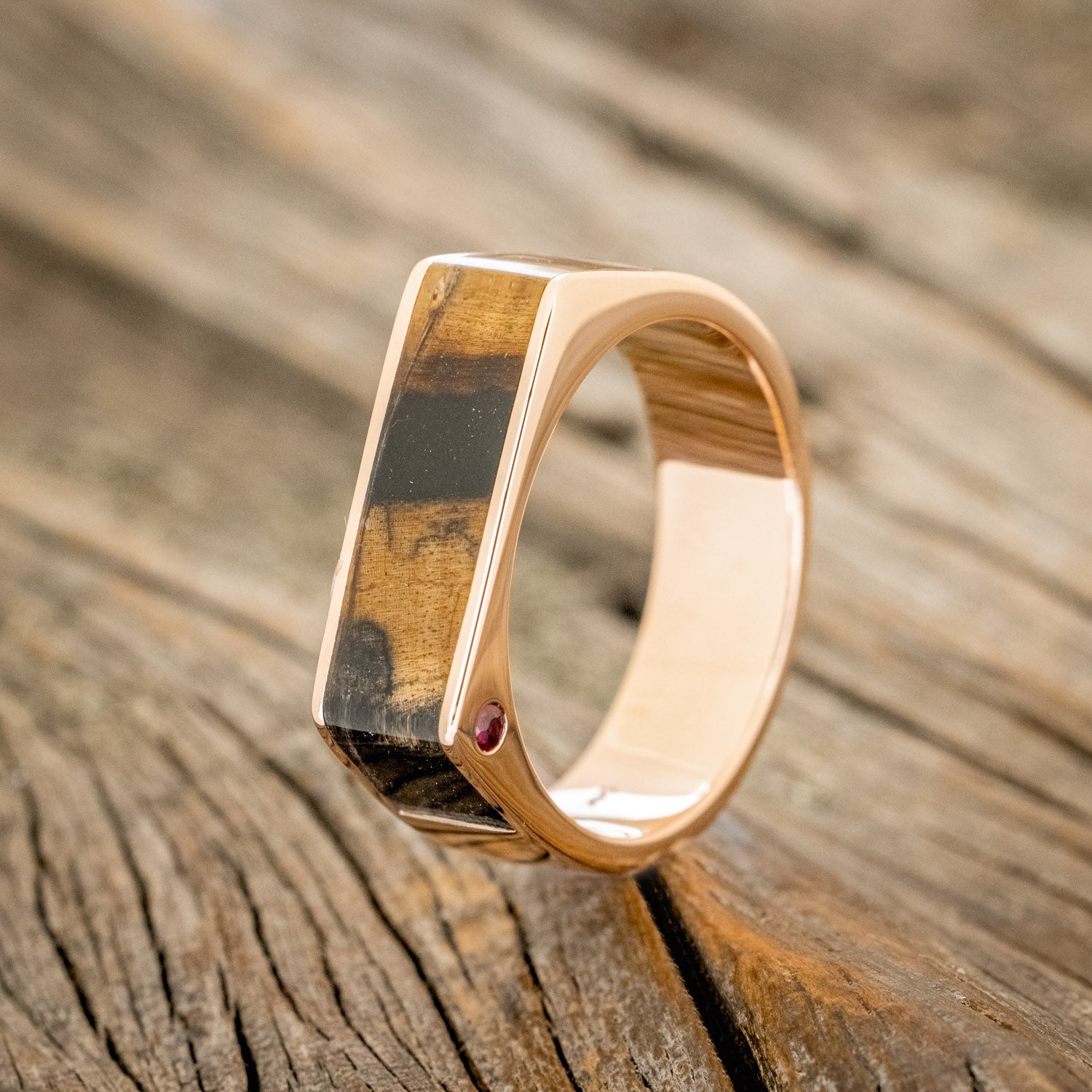 "MESA" - SINGLE CHANNEL WEDDING BAND FEATURING SPALTED MAPLE & RUBIES - SIZE 11 3/4-1