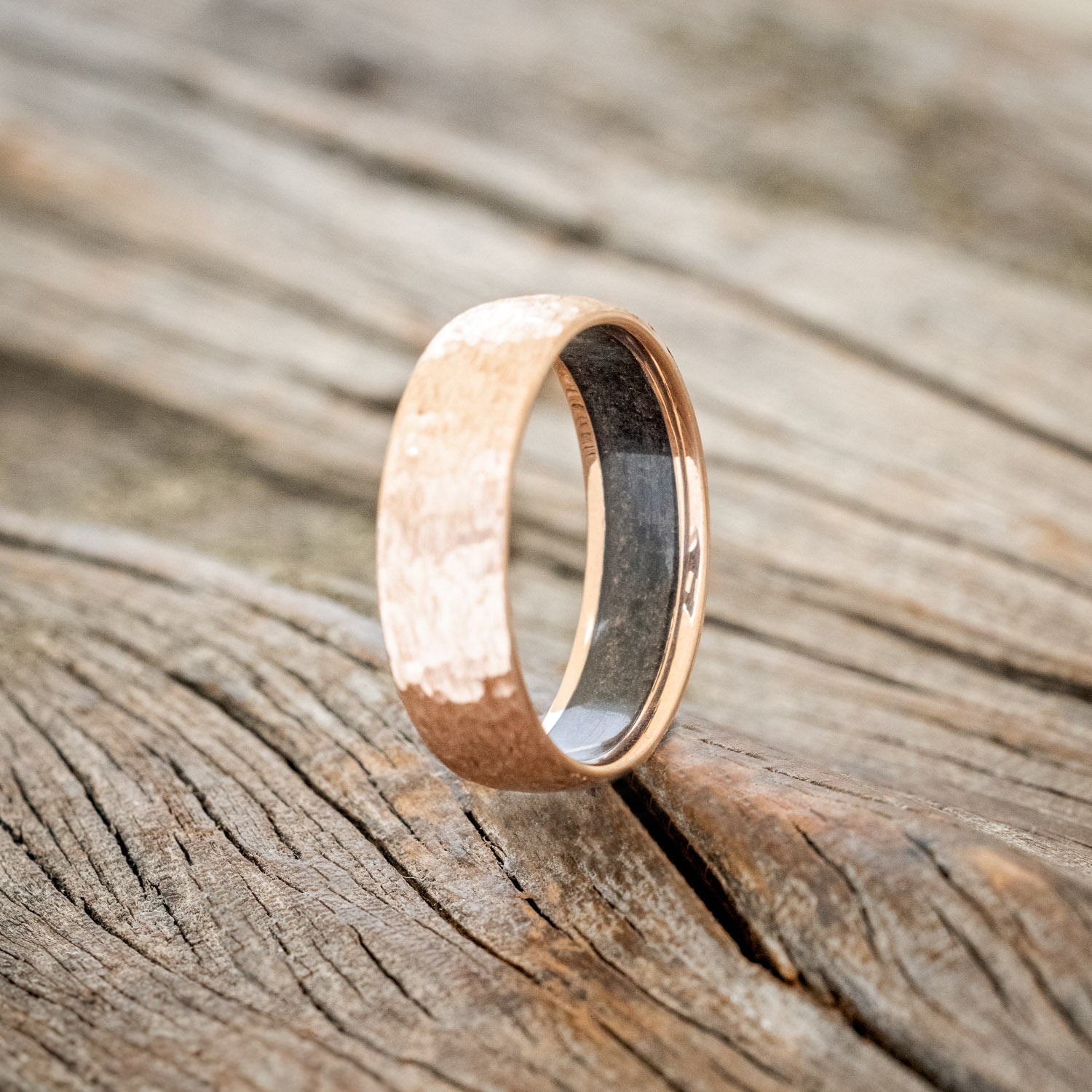 BLACK ONYX LINED WEDDING BAND WITH A HAMMERED FINISH-4