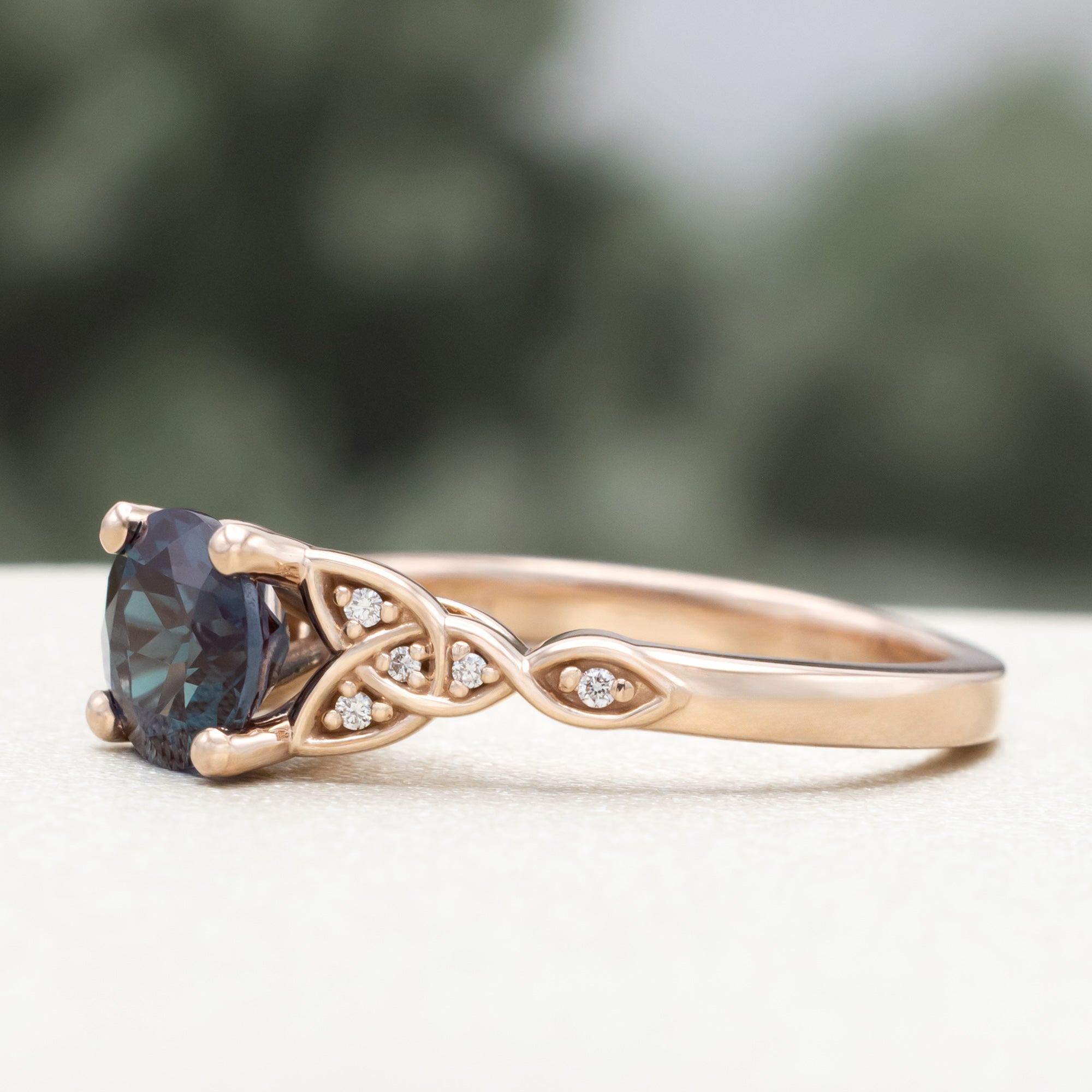 "AIFE" - CELTIC KNOT ENGAGEMENT RING WITH ROUND CENTER STONE-Staghead Designs