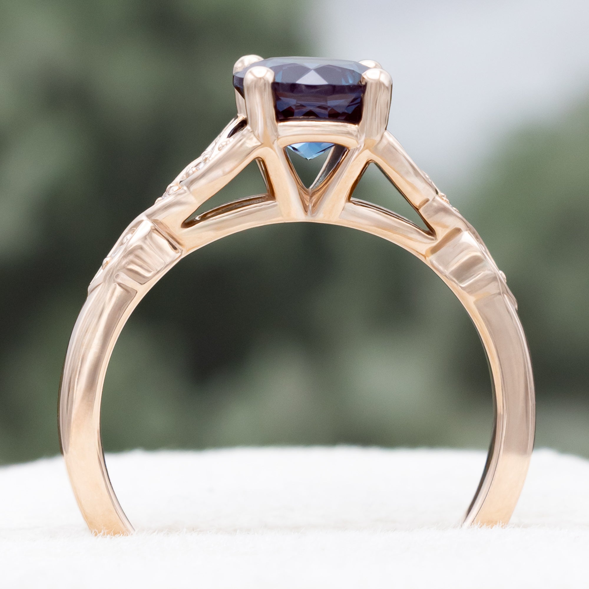 "AIFE" - CELTIC KNOT ENGAGEMENT RING WITH ROUND CENTER STONE-Staghead Designs
