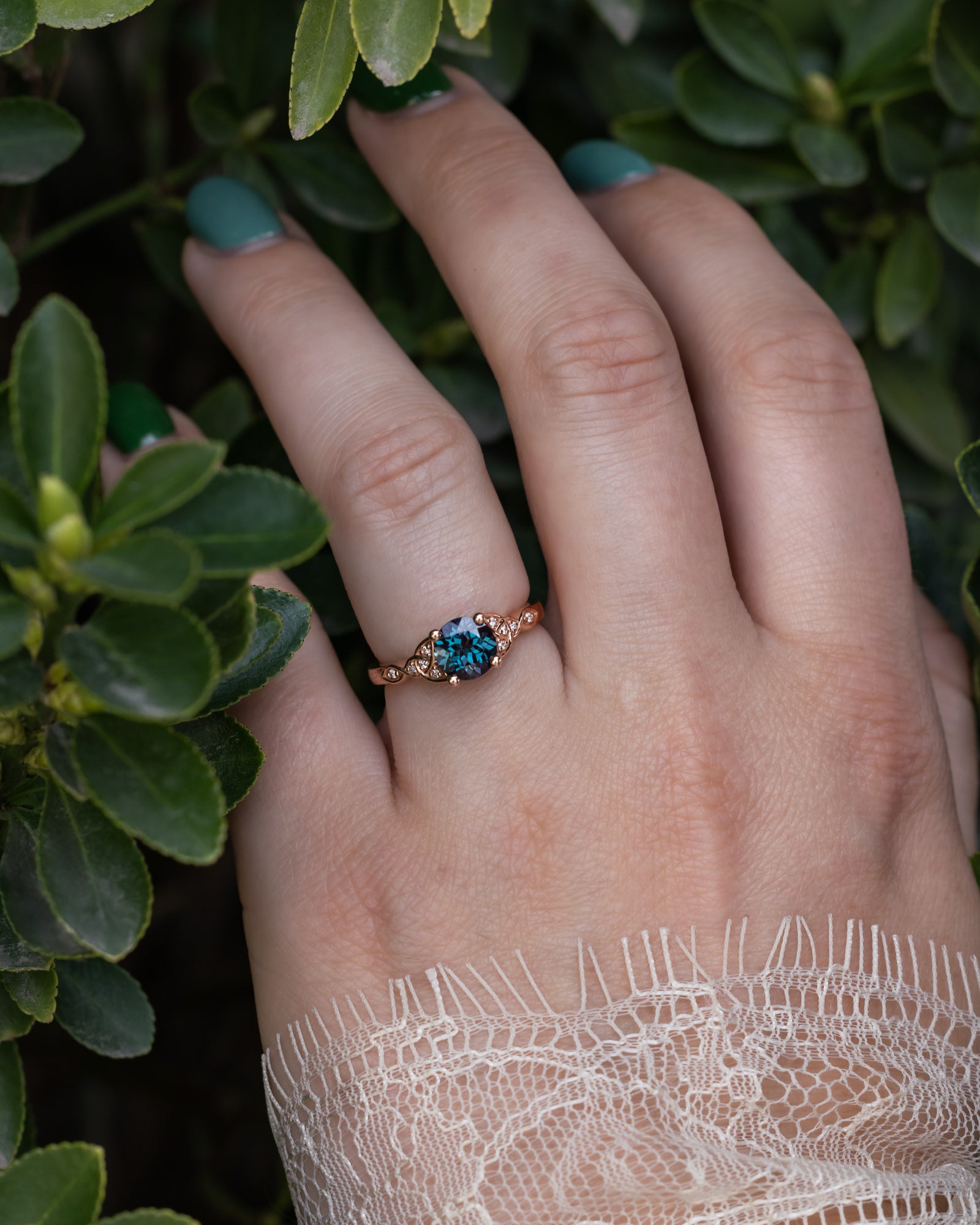 "AIFE" - CELTIC KNOT ENGAGEMENT RING WITH ROUND CENTER STONE-Staghead Designs