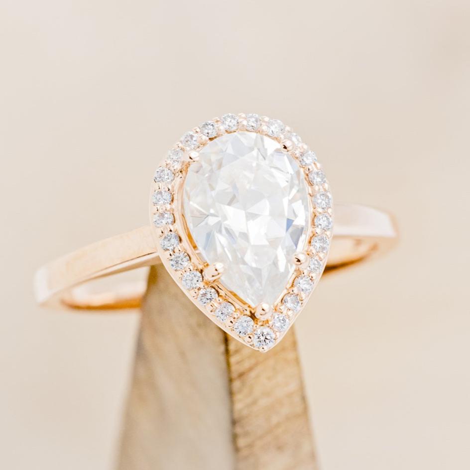 "CLARISS" - PEAR-SHAPED MOISSANITE ENGAGEMENT RING WITH DIAMOND HALO-7