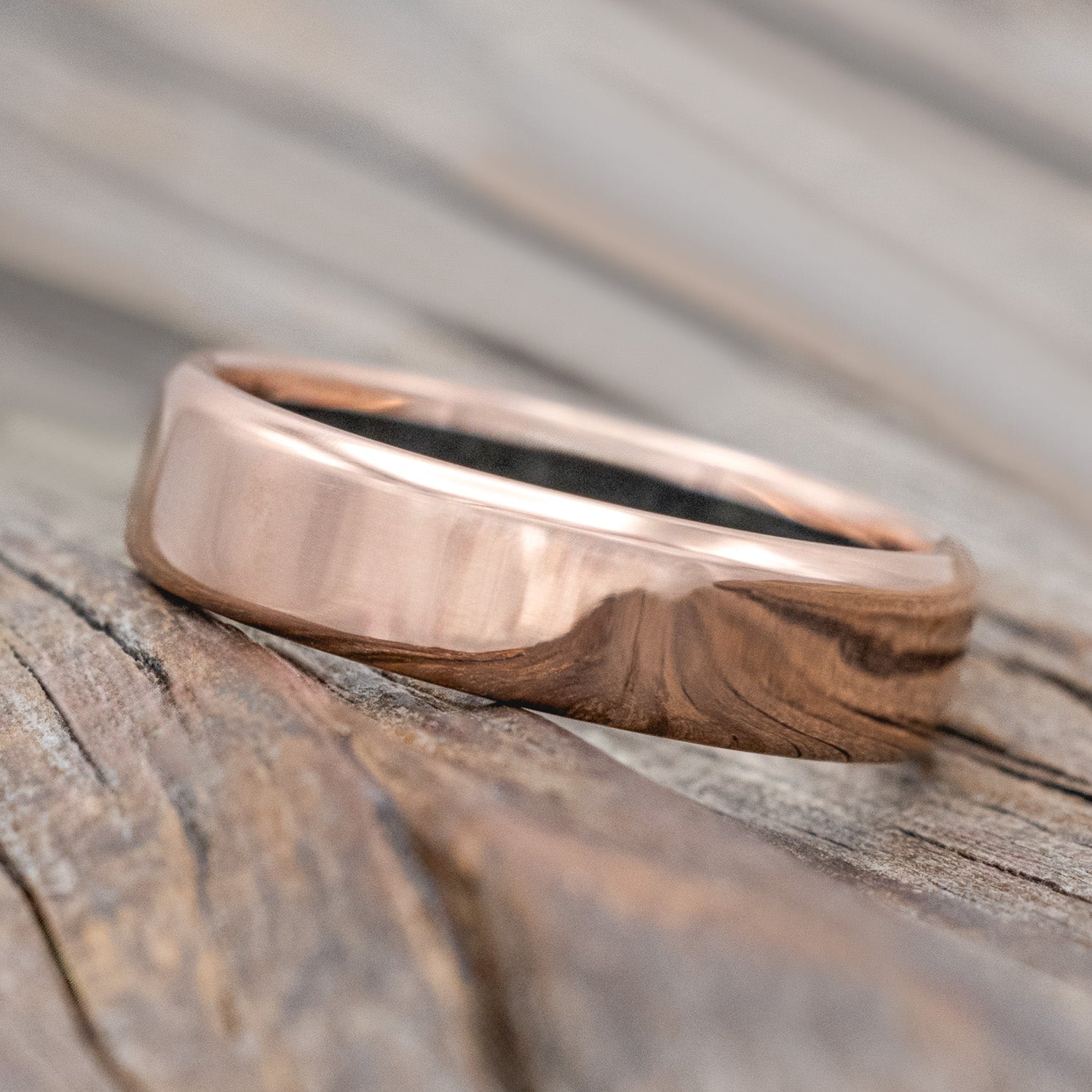 CRUSHED MOSS AGATE LINED WEDDING BAND-Staghead Designs