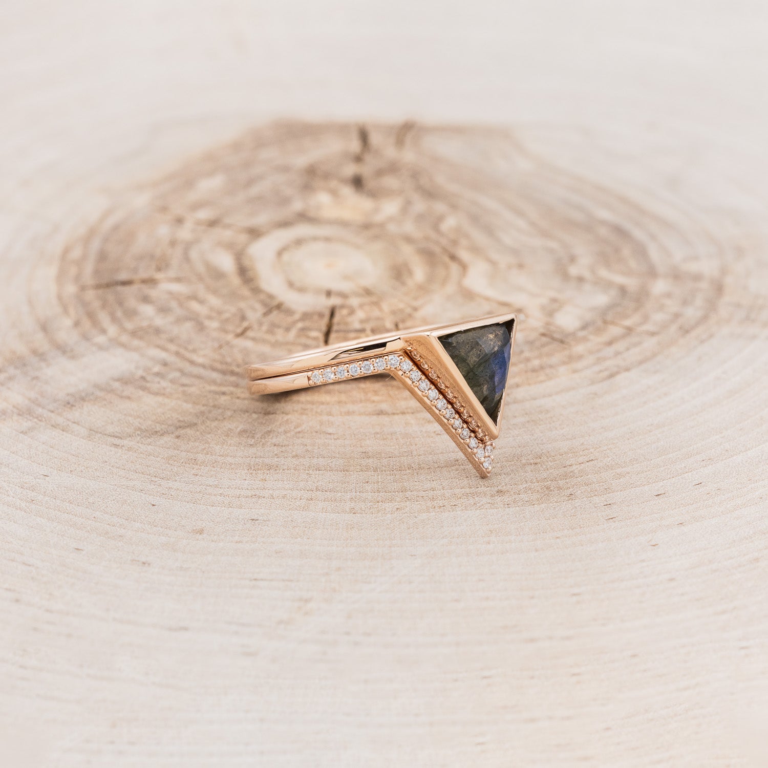 "JENNY FROM THE BLOCK" - TRIANGLE LABRADORITE ENGAGEMENT RING WITH V-SHAPED DIAMOND BAND-2