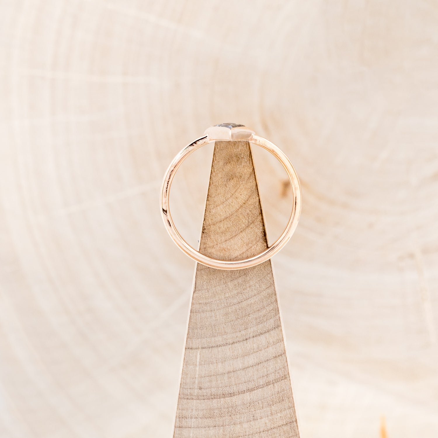 "JENNY FROM THE BLOCK" - TRIANGLE SALT & PEPPER DIAMOND ENGAGEMENT RING WITH GRANITE V-SHAPED TRACER-18