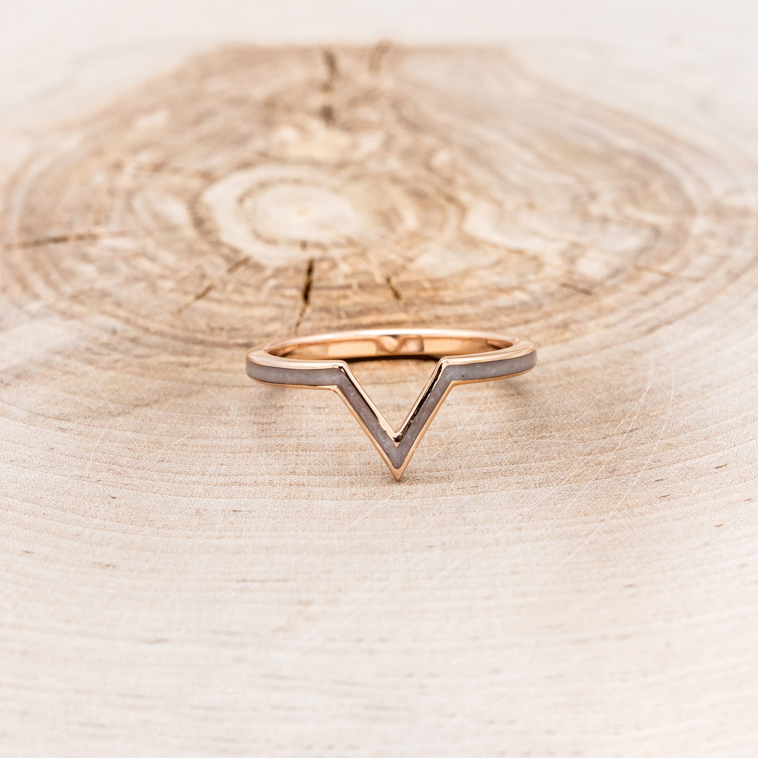 "JENNY FROM THE BLOCK" - TRIANGLE SALT & PEPPER DIAMOND ENGAGEMENT RING WITH GRANITE V-SHAPED TRACER-15