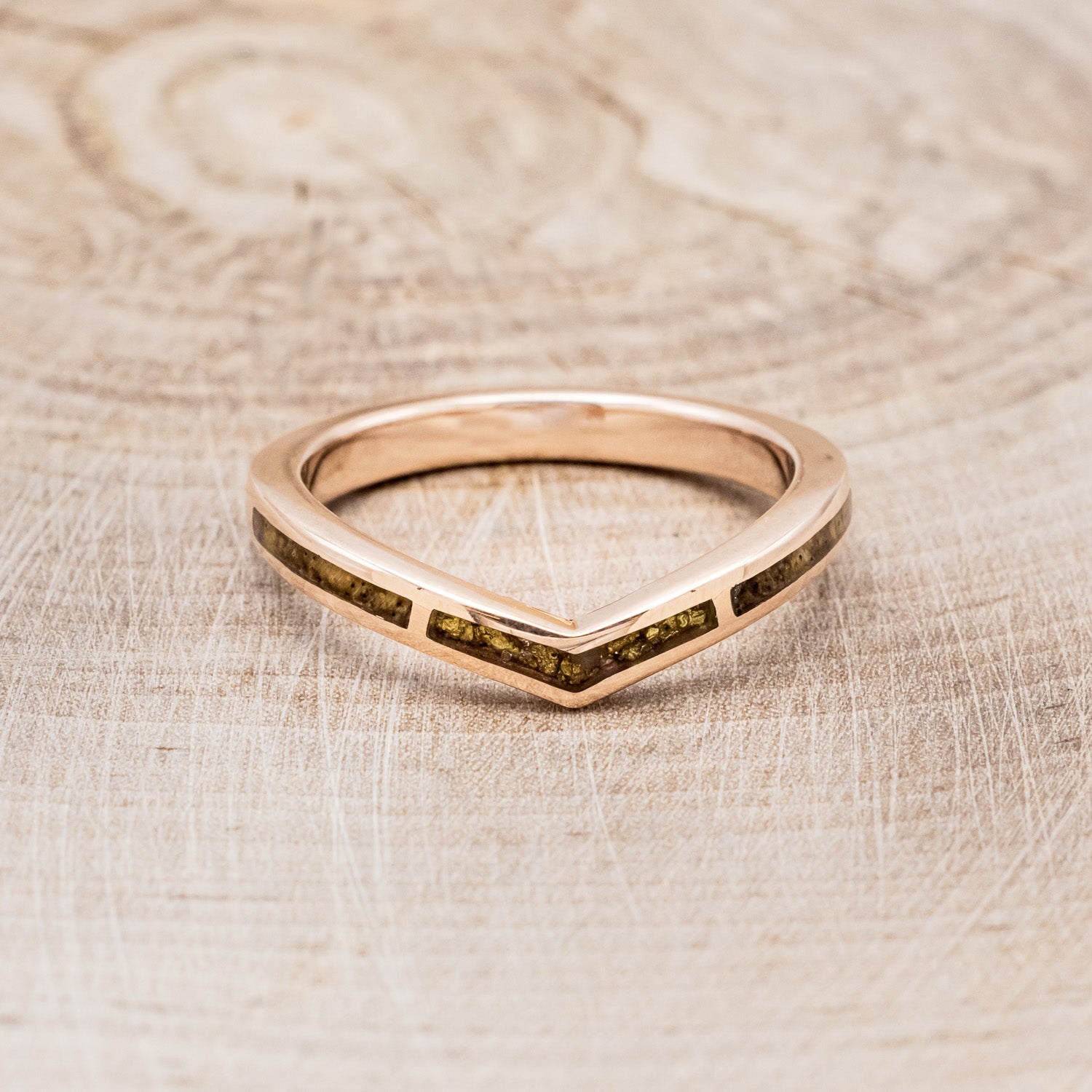 "KIDA" - V-SHARED WEDDING BAND WITH 3 INLAYS-Staghead Designs
