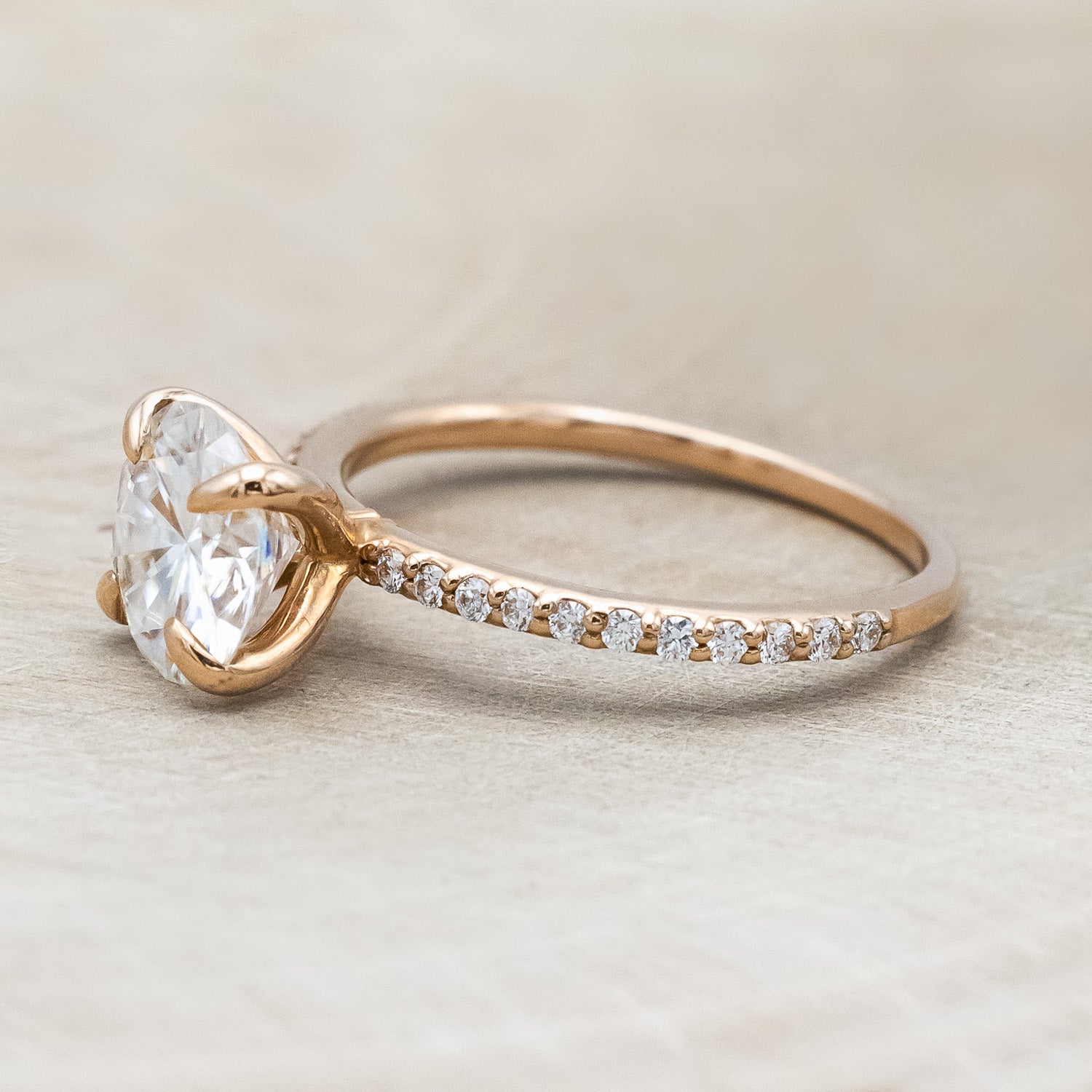 "RAMONA" - (2ct) 4 PRONG ROUND CUT MOISSANITE ENGAGEMENT RING WITH DIAMOND ACCENTS