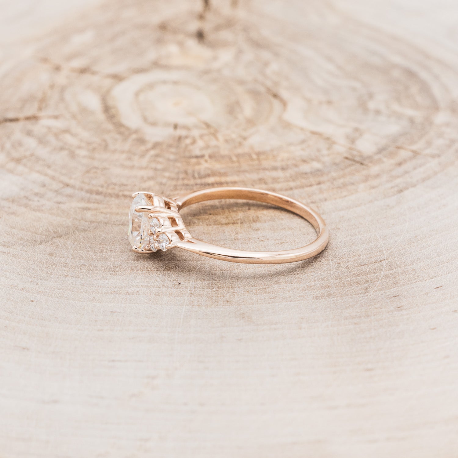"RHEA" - OVAL MOISSANITE ENGAGEMENT RING WITH DIAMOND ACCENTS-3