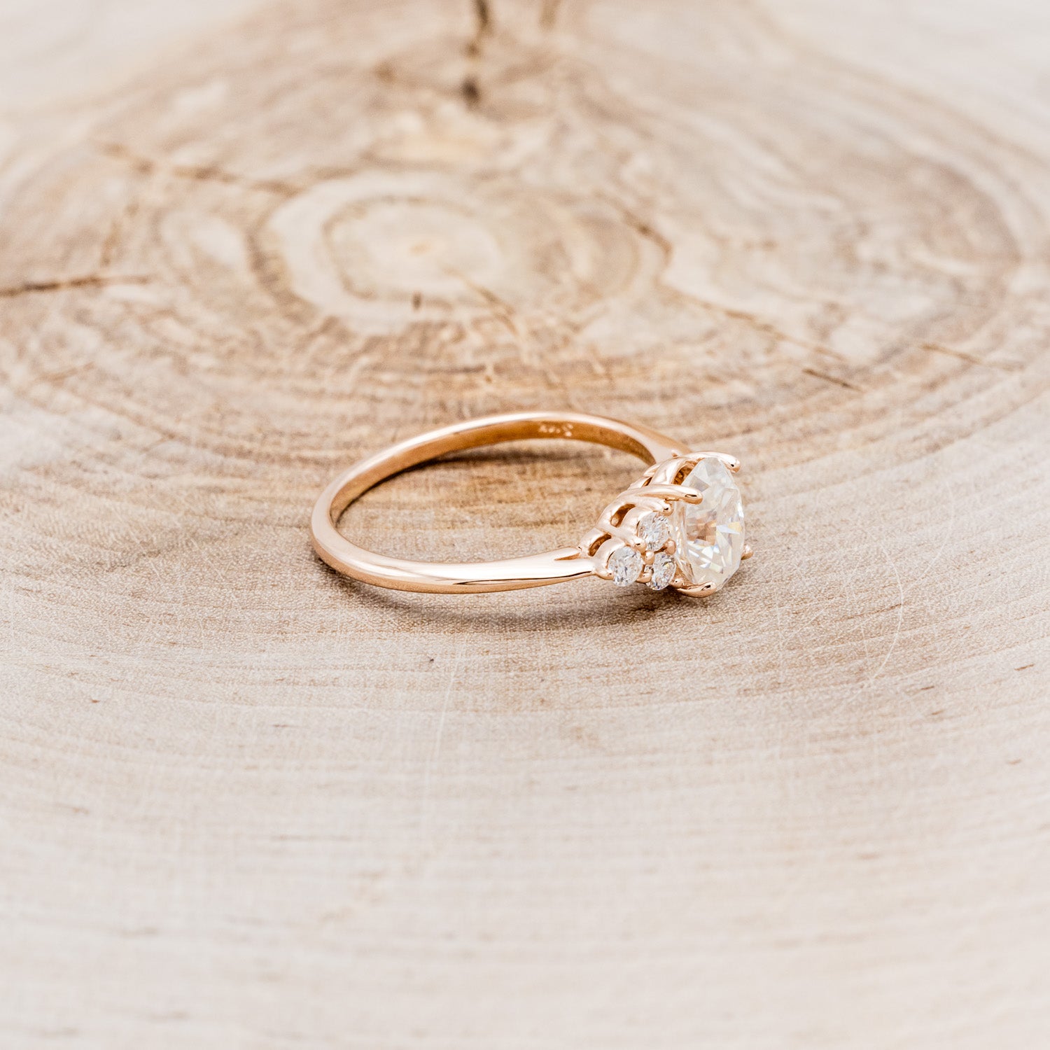 "RHEA" - OVAL MOISSANITE ENGAGEMENT RING WITH DIAMOND ACCENTS-2