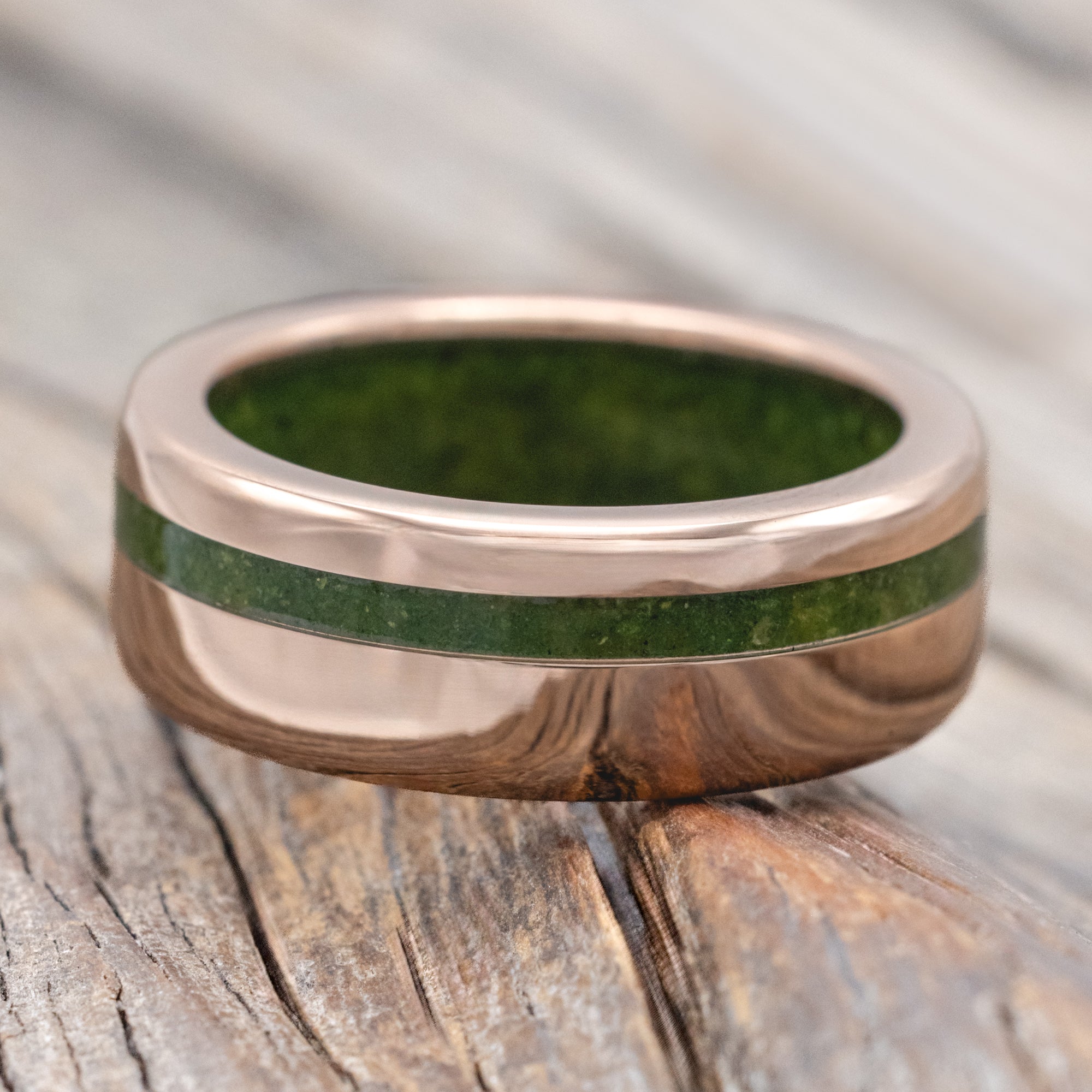 "VERTIGO" - MOSS INLAY & LINING WEDDING RING-Staghead Designs