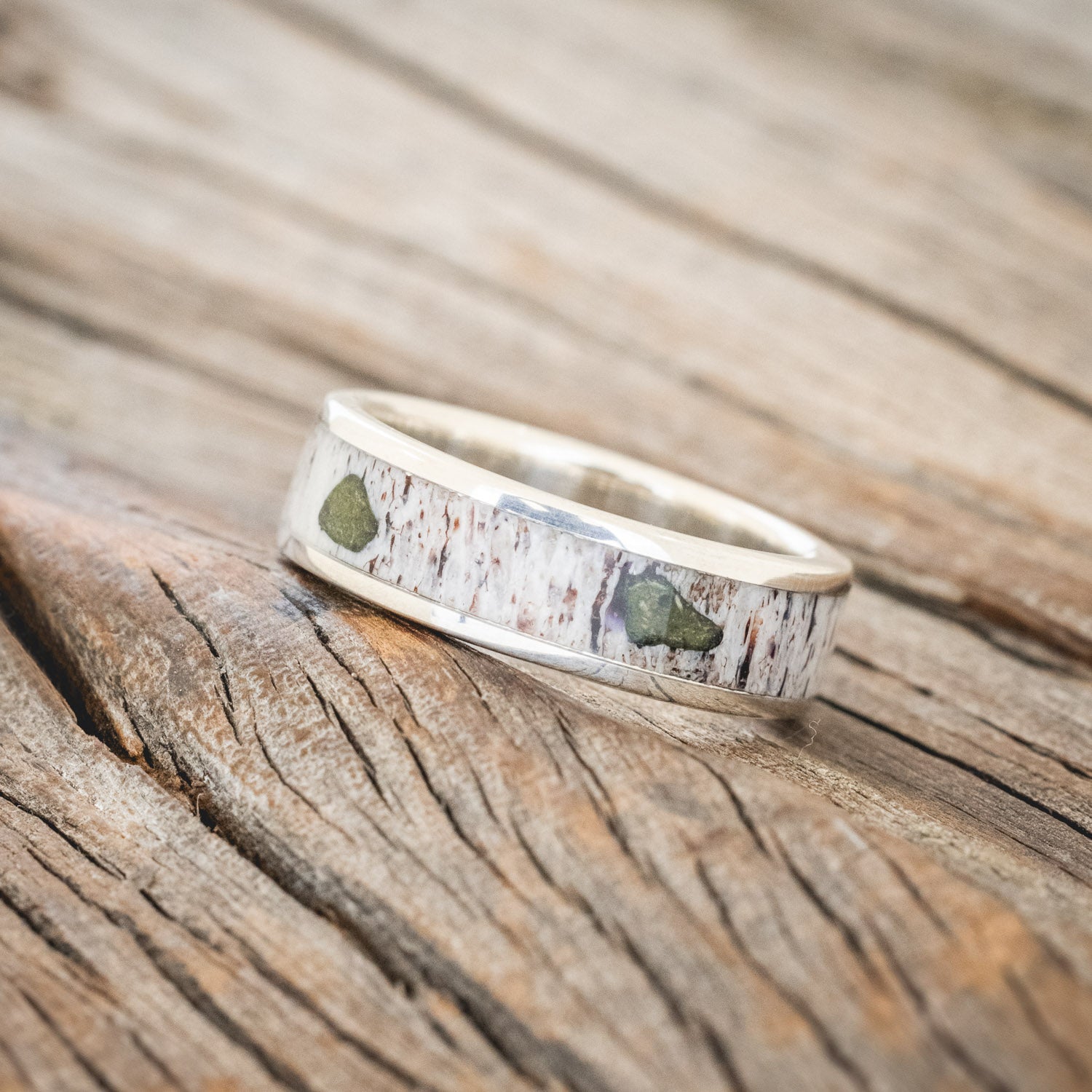 "RAINIER" - MOSS & ANTLER WEDDING BAND-8