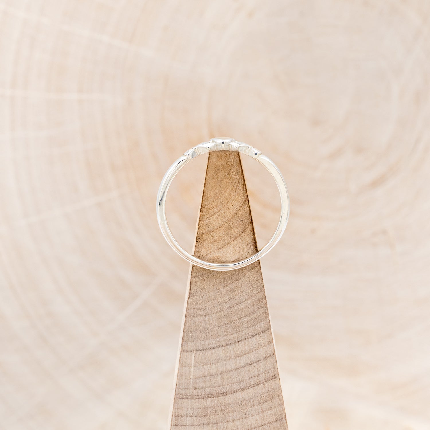 SOLID 14K GOLD CLADDAGH RING