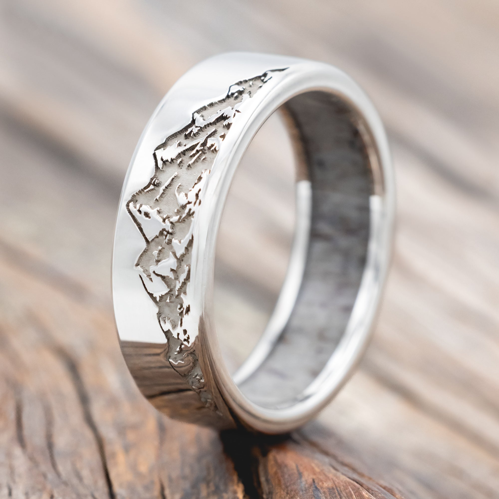 "HORIZON" - MOUNTAIN ENGRAVED WEDDING BAND WITH CUSTOM LINING-Staghead Designs