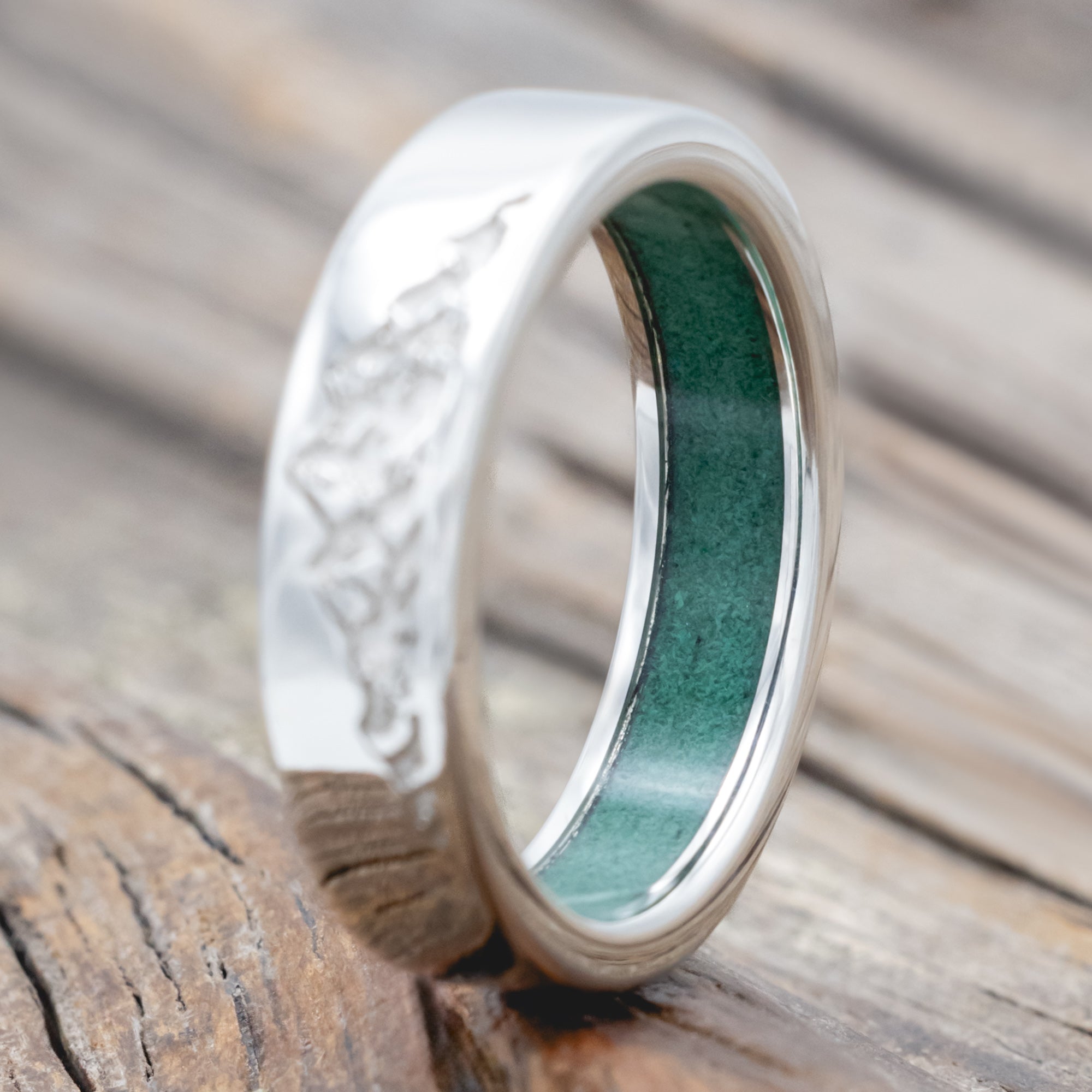 "HORIZON" - MOUNTAIN ENGRAVED WEDDING BAND WITH CUSTOM LINING-Staghead Designs