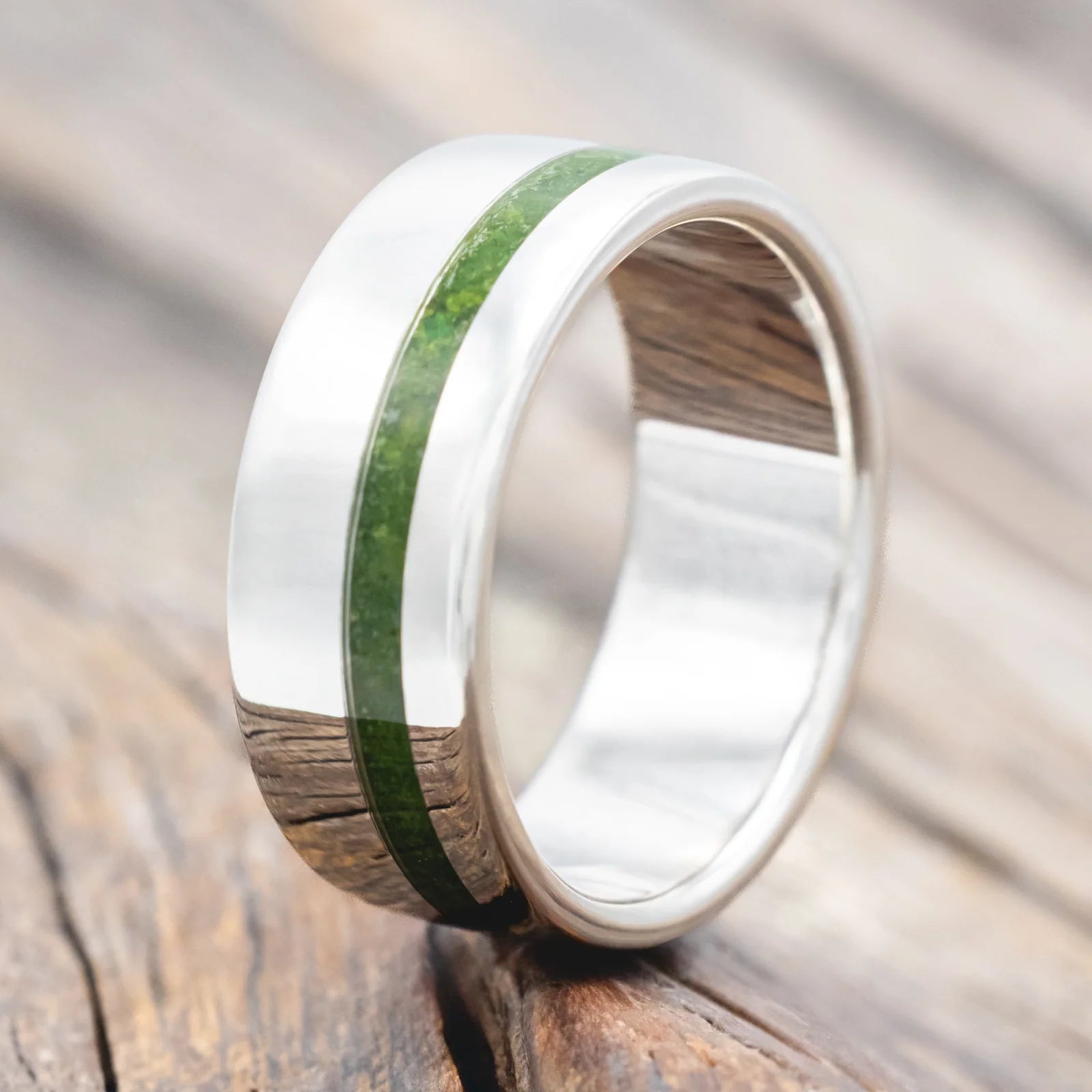 "VERTIGO" - WEDDING BAND WITH NATURAL MOSS INLAY - SILVER - SIZE 7-Staghead Designs