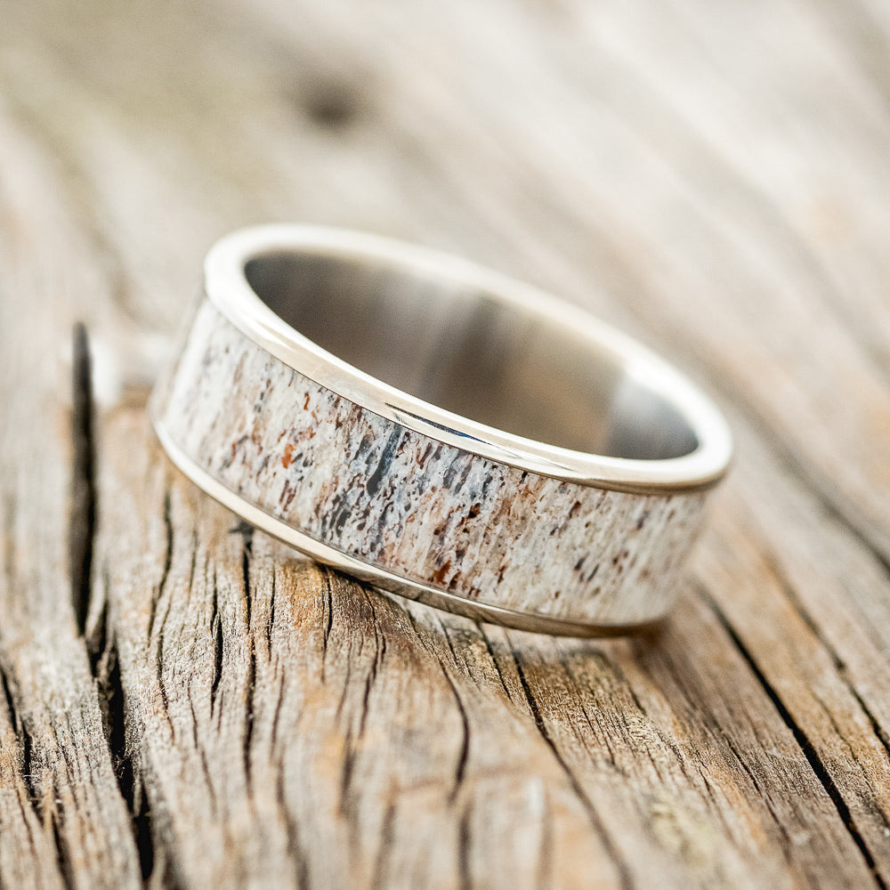 "RAINIER" - SINGLE CHANNEL INLAY WEDDING BAND-Staghead Designs