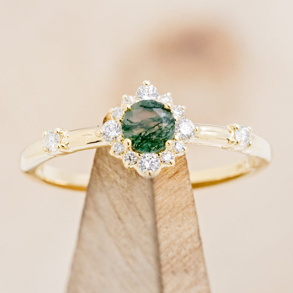"STARLA" - ROUND CUT ENGAGEMENT RING WITH STARBURST DIAMOND HALO-2