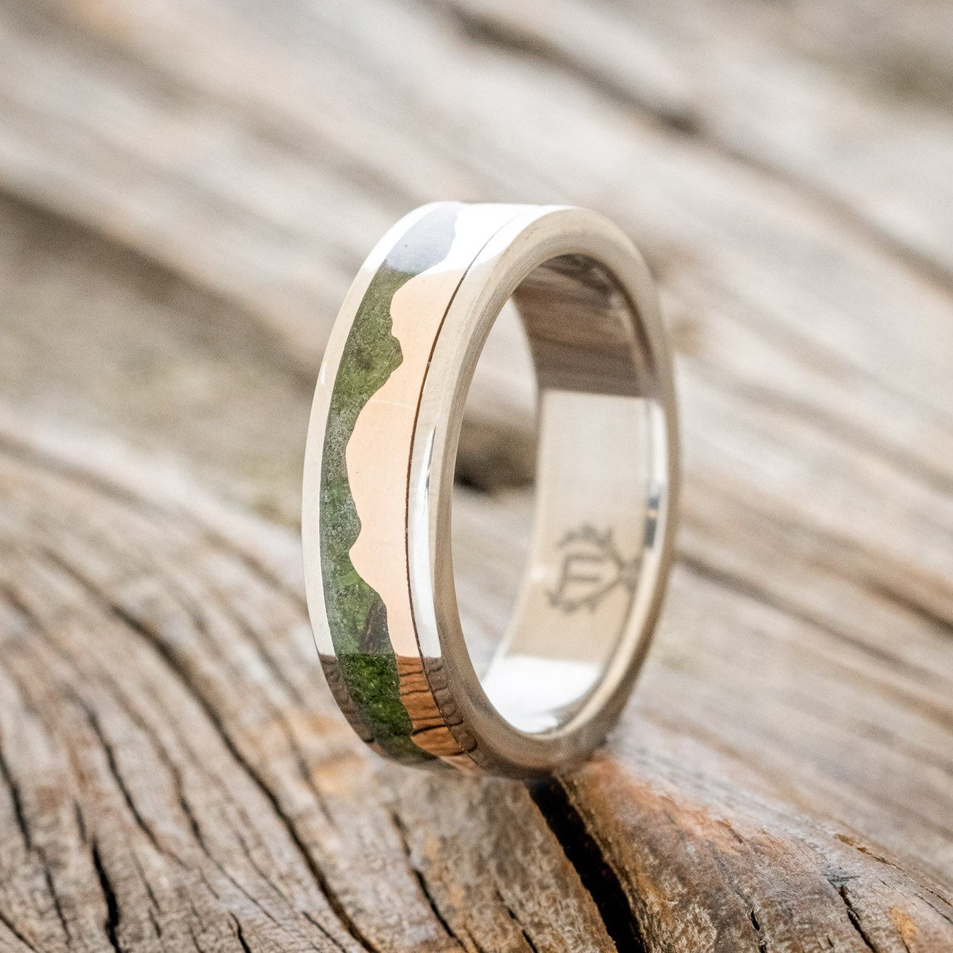 "HELIOS" - MOSS & 14K GOLD MOUNTAIN RANGE WEDDING BAND-2