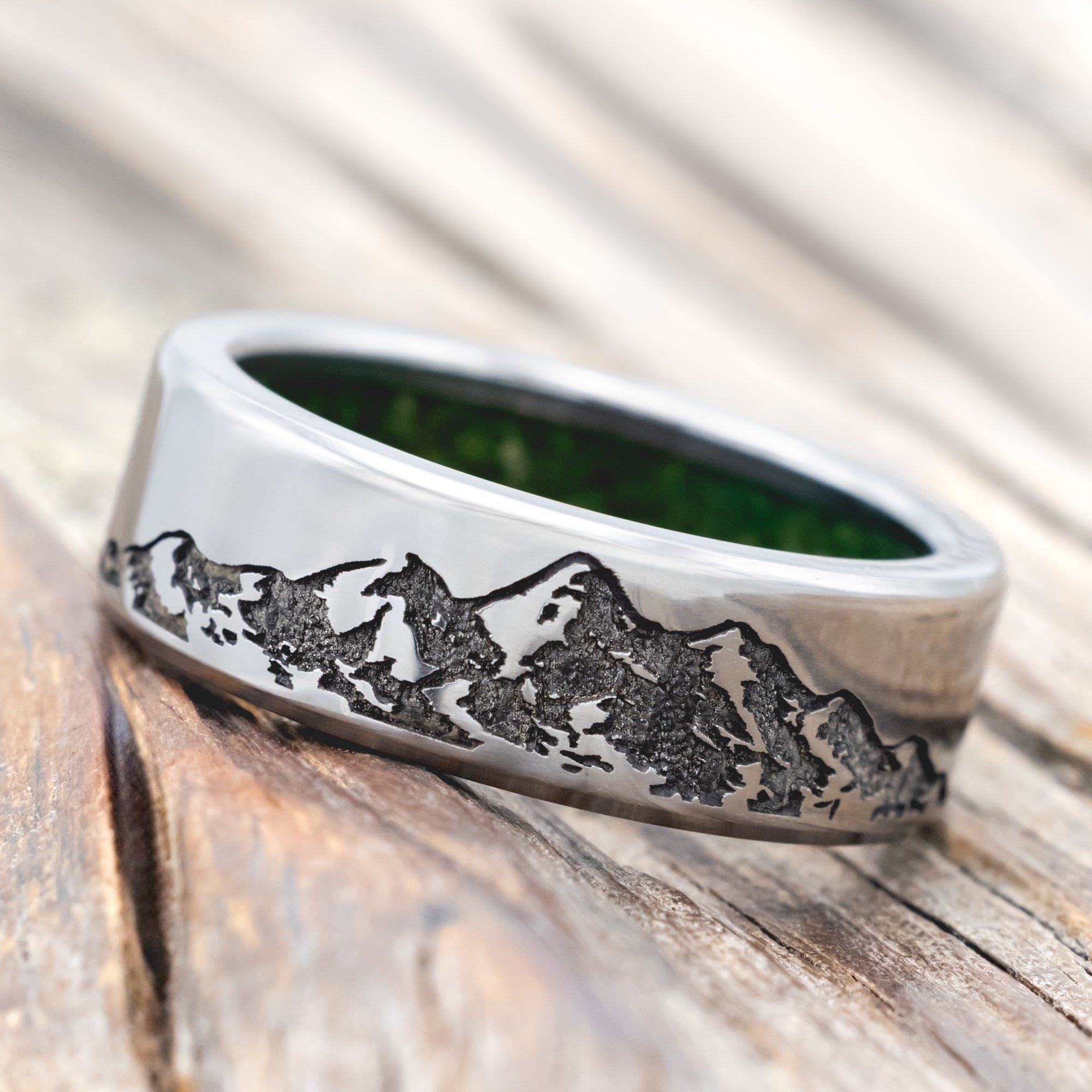 "HORIZON" - MOUNTAIN ENGRAVED WEDDING BAND WITH CUSTOM LINING-Staghead Designs