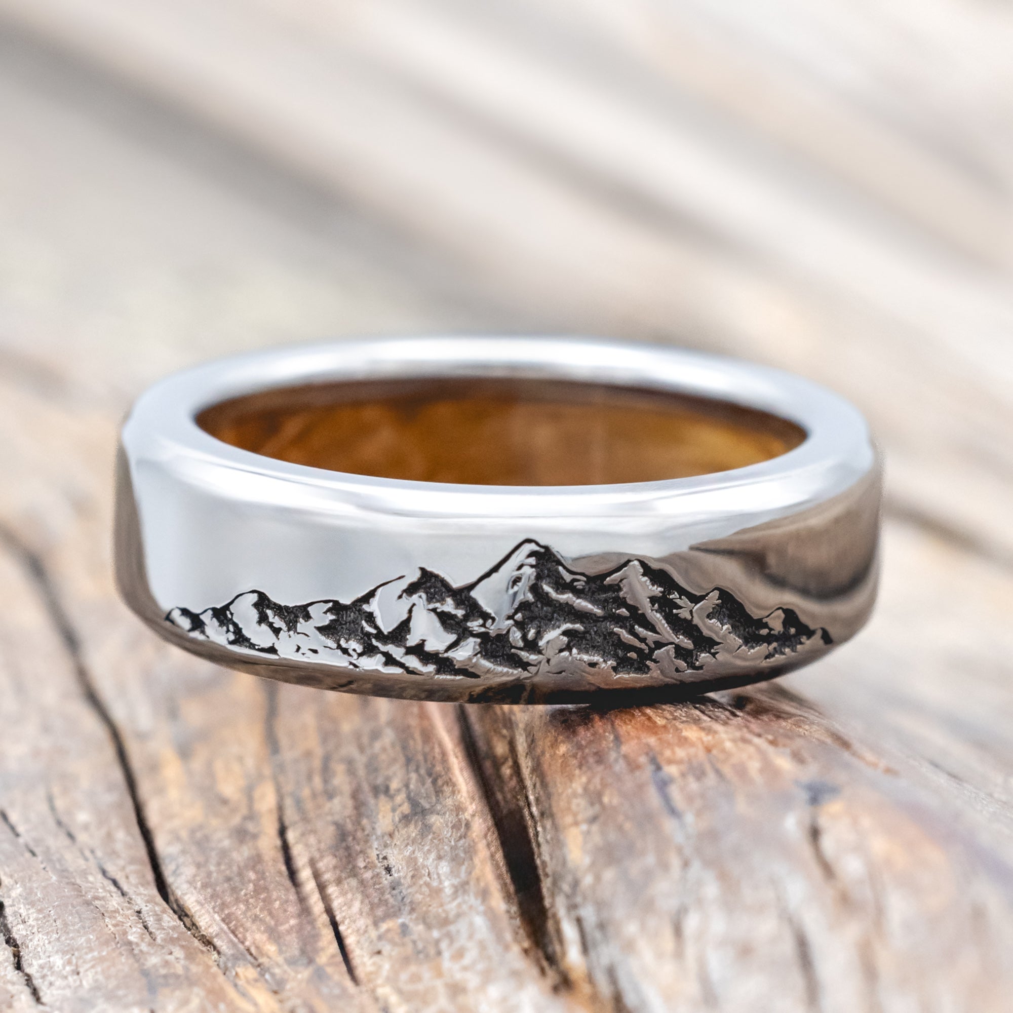 "HORIZON" - MOUNTAIN ENGRAVED WEDDING BAND WITH CUSTOM LINING-Staghead Designs
