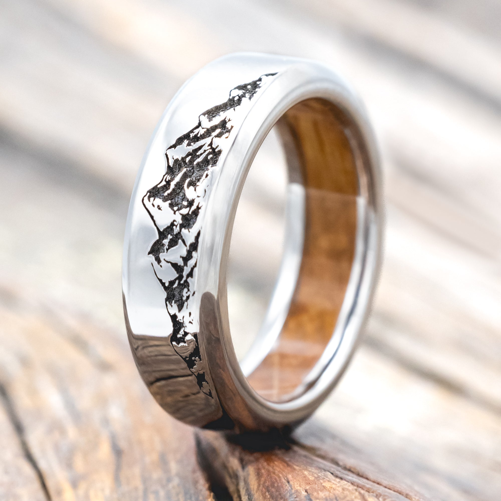 "HORIZON" - MOUNTAIN ENGRAVED WEDDING BAND WITH CUSTOM LINING-Staghead Designs