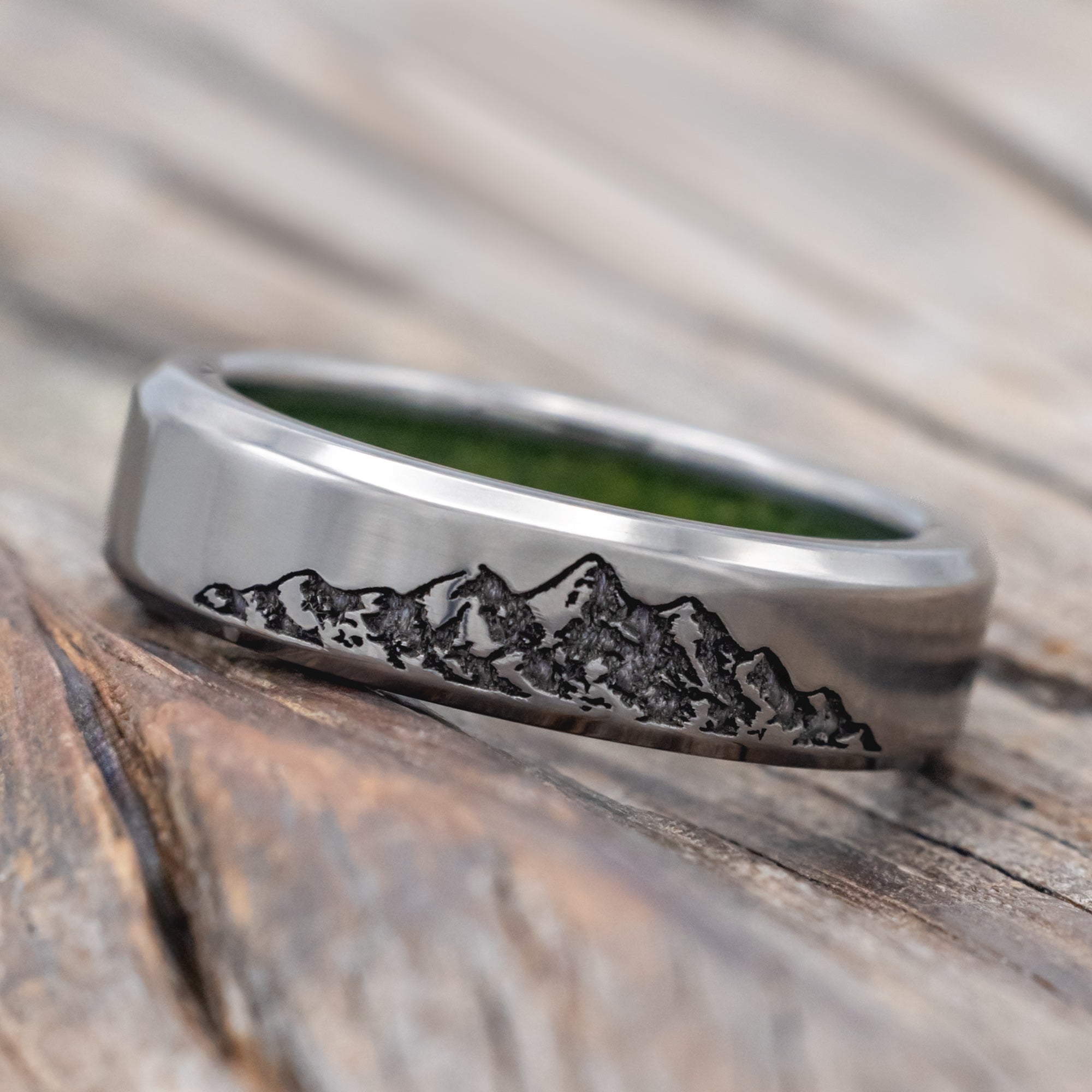 "HORIZON" - MOUNTAIN ENGRAVED WEDDING BAND WITH CUSTOM LINING-Staghead Designs