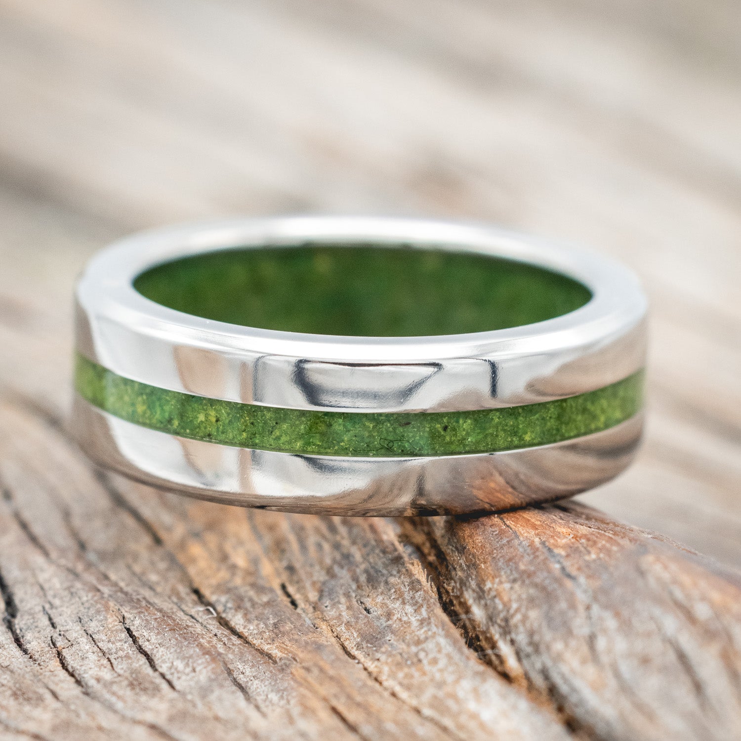 "NIRVANA" - MOSS WEDDING RING FEATURING A MOSS LINED BAND-Staghead Designs