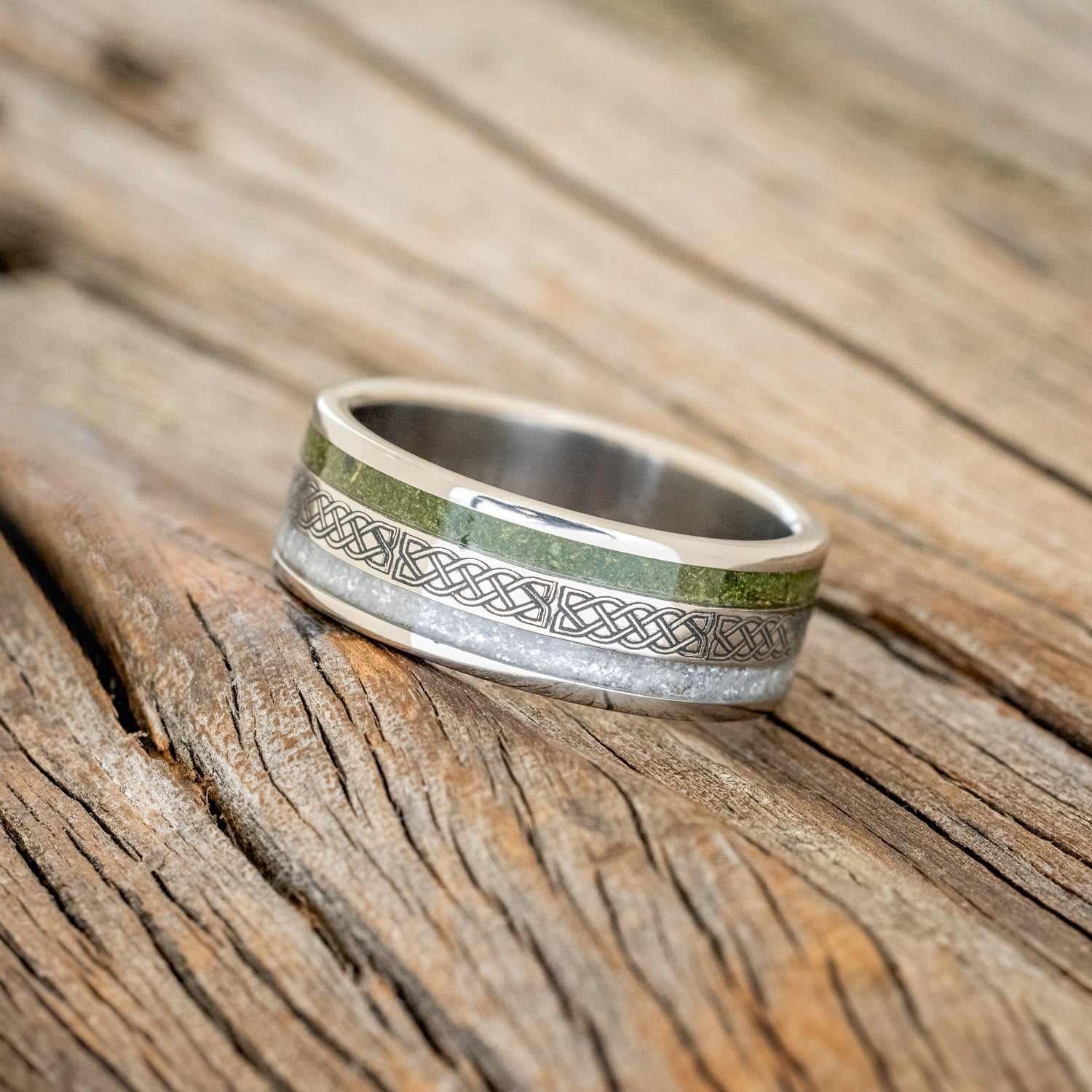 "RYDER" - CELTIC SAILOR'S KNOT ENGRAVED, DIAMOND DUST & MOSS WEDDING RING-2