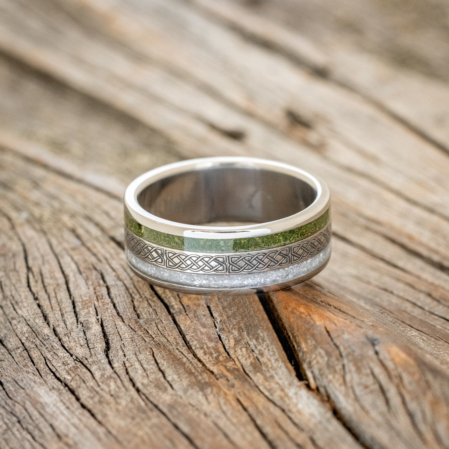 "RYDER" - CELTIC SAILOR'S KNOT ENGRAVED, DIAMOND DUST & MOSS WEDDING RING-3