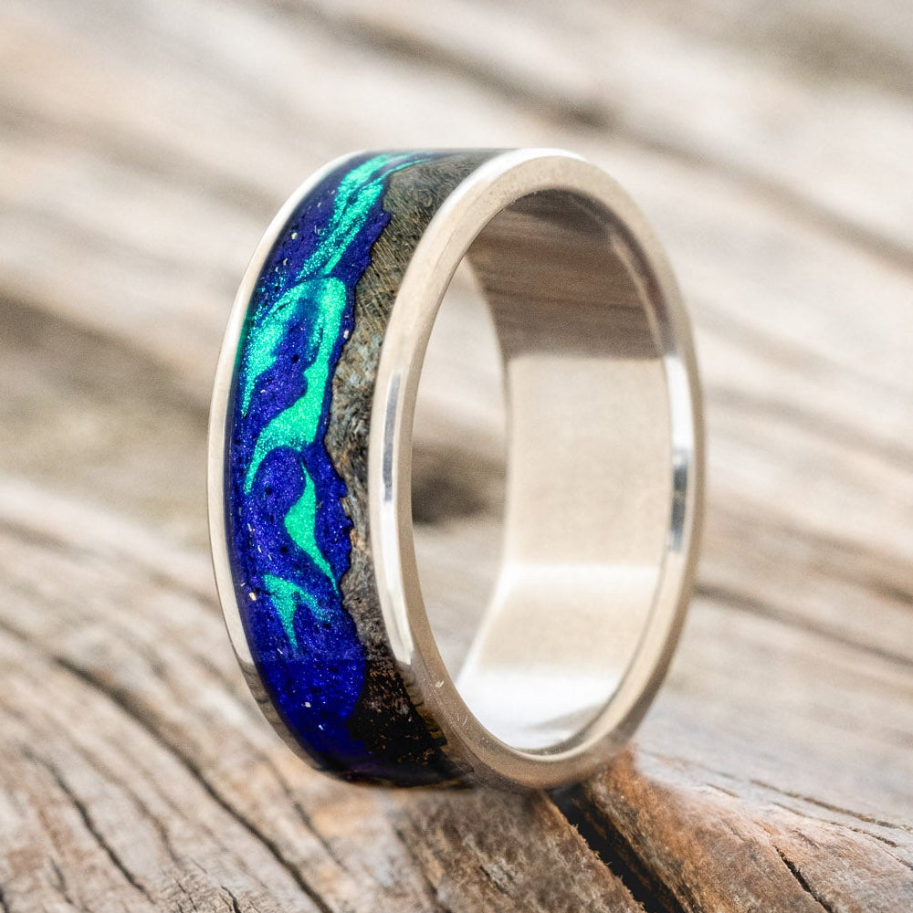 "BOREALIS" - MOUNTAIN ENGRAVED WEDDING RING WITH GLOW IN THE DARK NORTHERN LIGHTS-Staghead Designs
