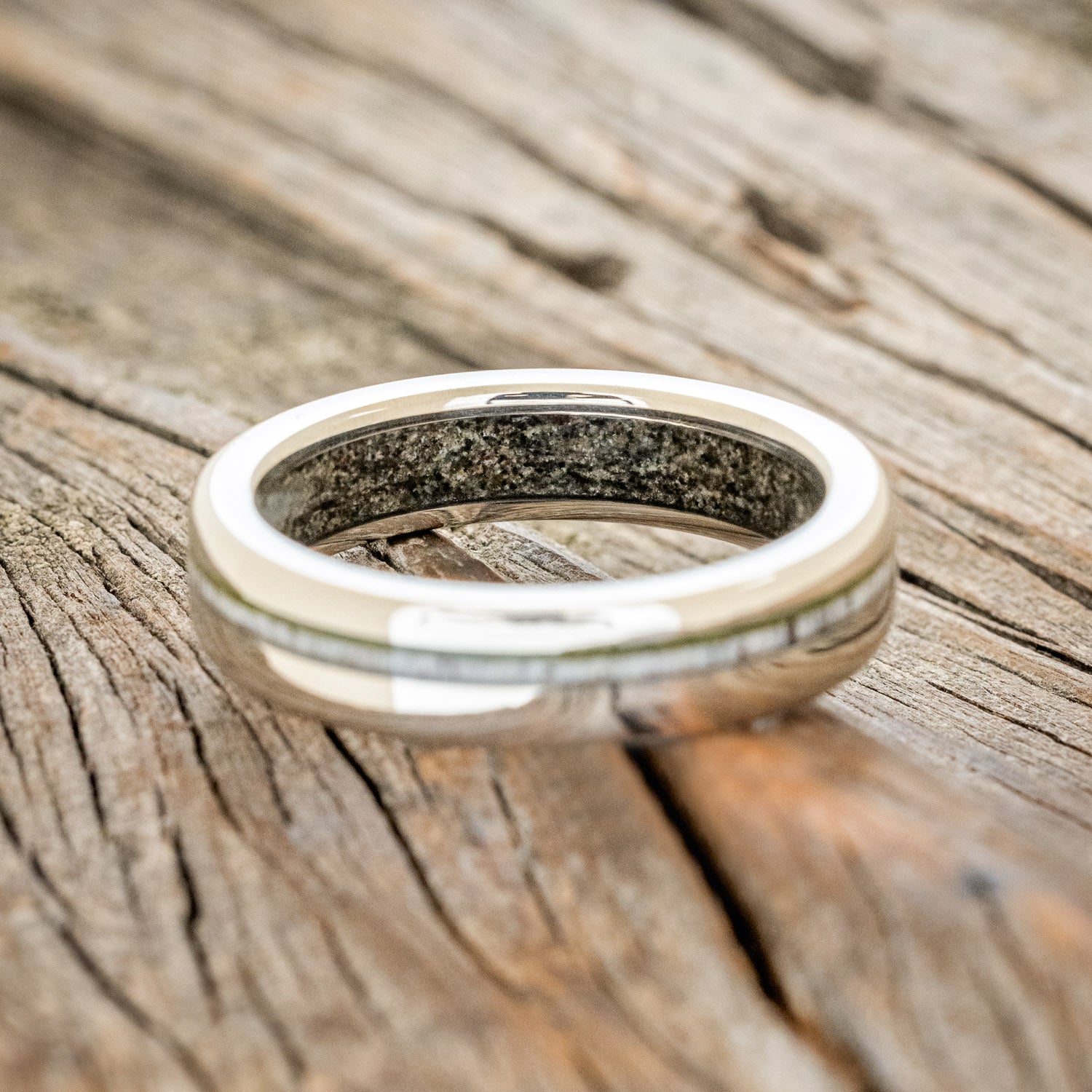 "VERTIGO" - MOSS & ANTLER INLAYS WITH SAND LINING WEDDING RING-6