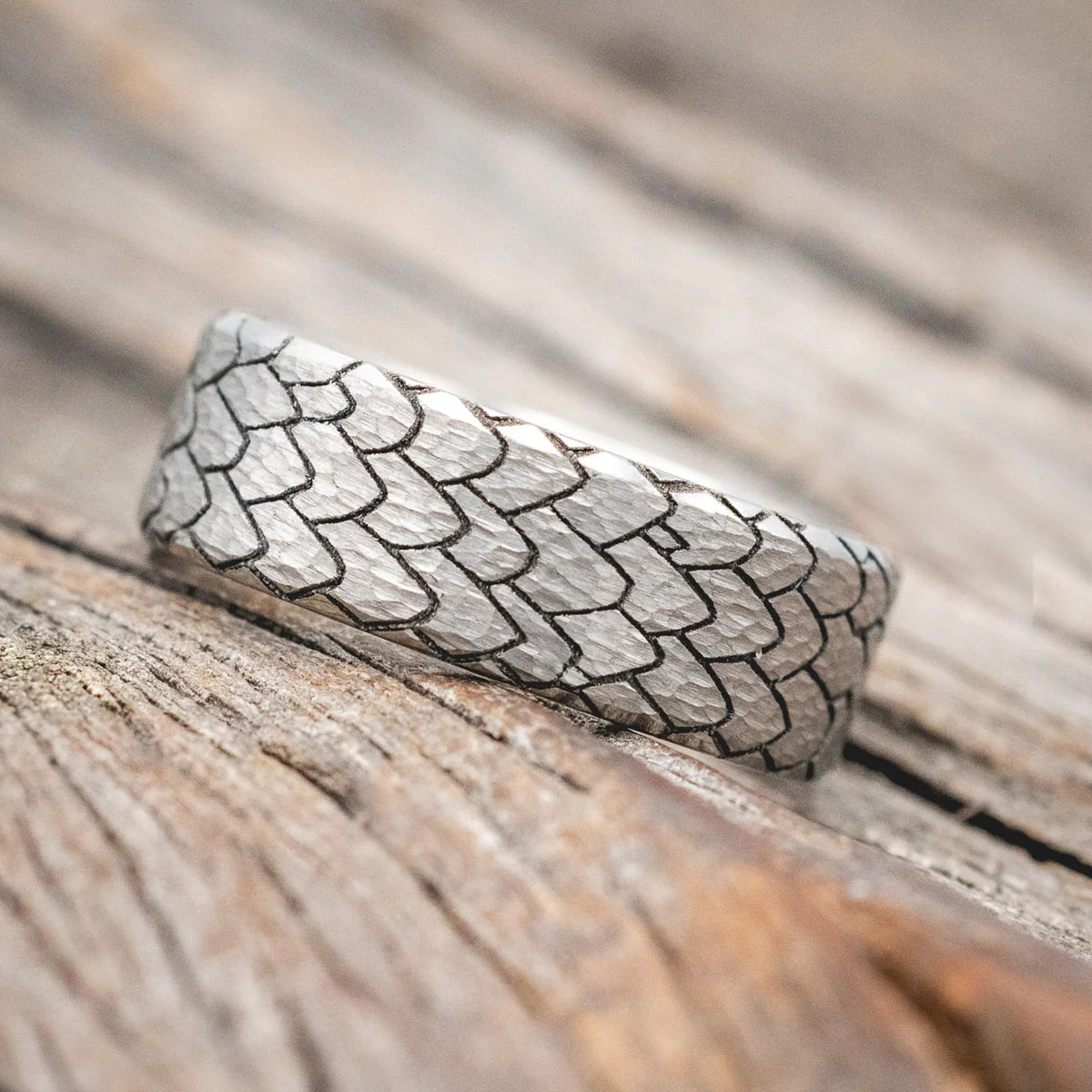 "ECHO" - HAMMERED CUSTOM EMBOSSED DRAGON SCALE WEDDING RING - TITANIUM - SIZE 11-Staghead Designs