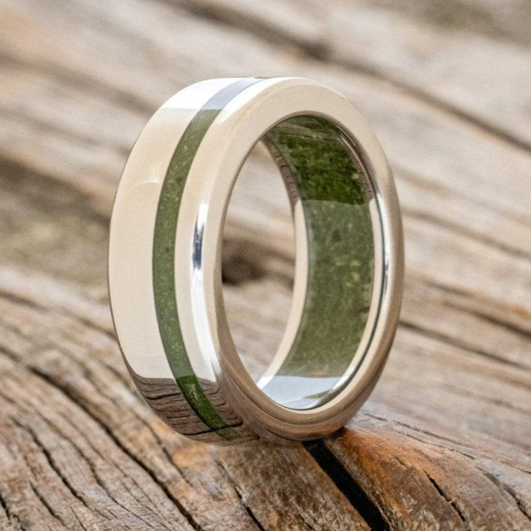 "VERTIGO" - MOSS INLAY & LINING WEDDING RING-1