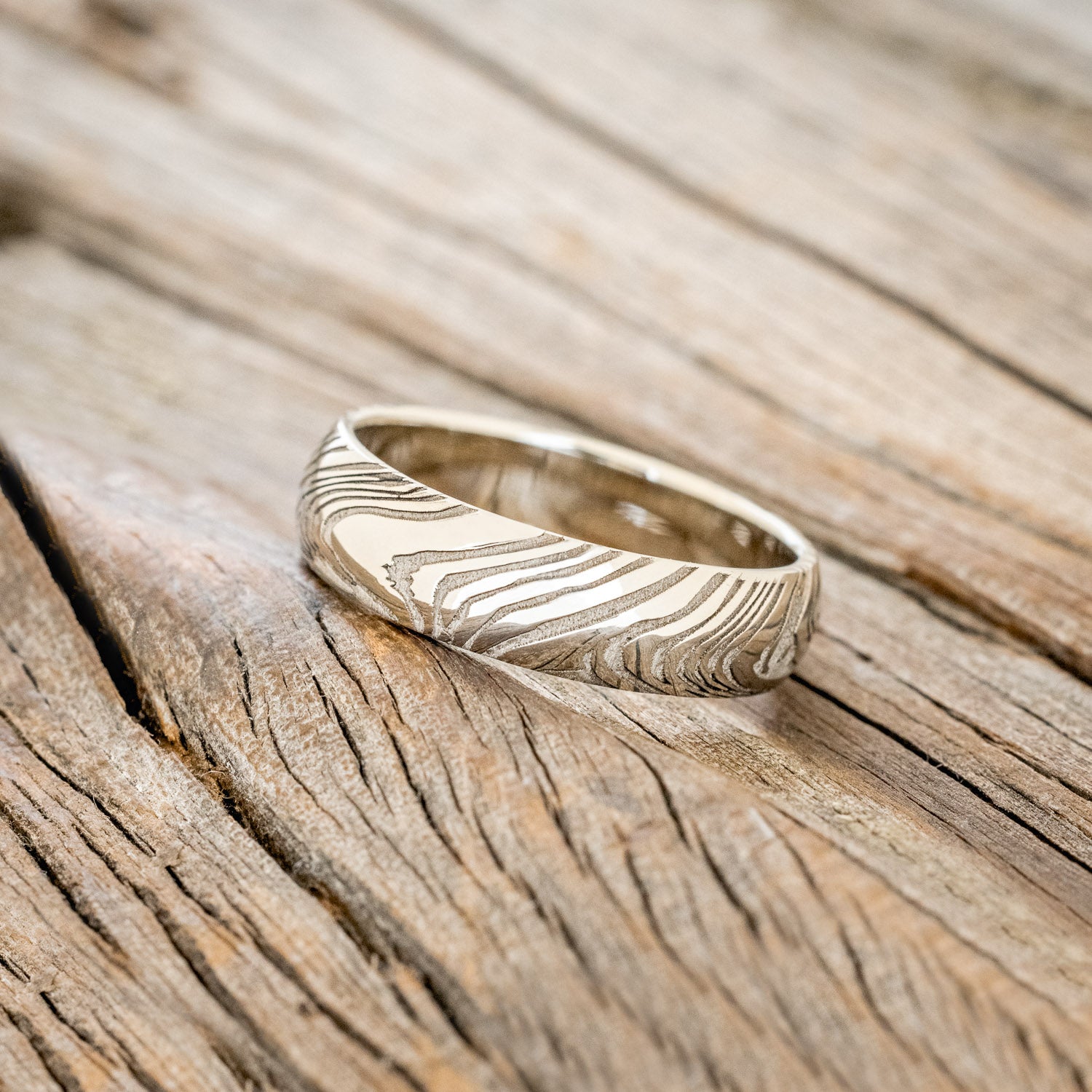 DOMED WOODGRAIN PATTERN WEDDING RING FEATURING A 14K GOLD BAND-8