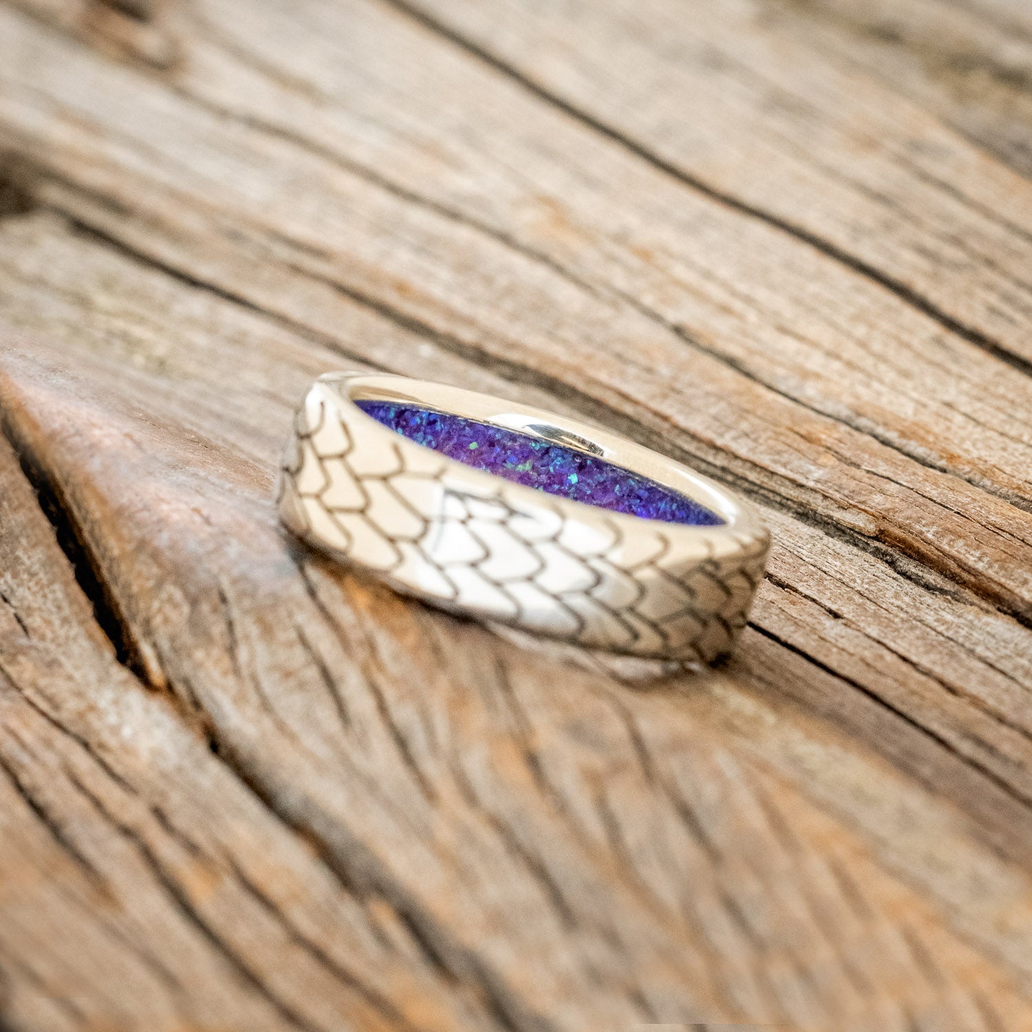 "ECHO" - DRAGON SCALE WEDDING RING FEATURING A PURPLE OPAL LINED BAND-11
