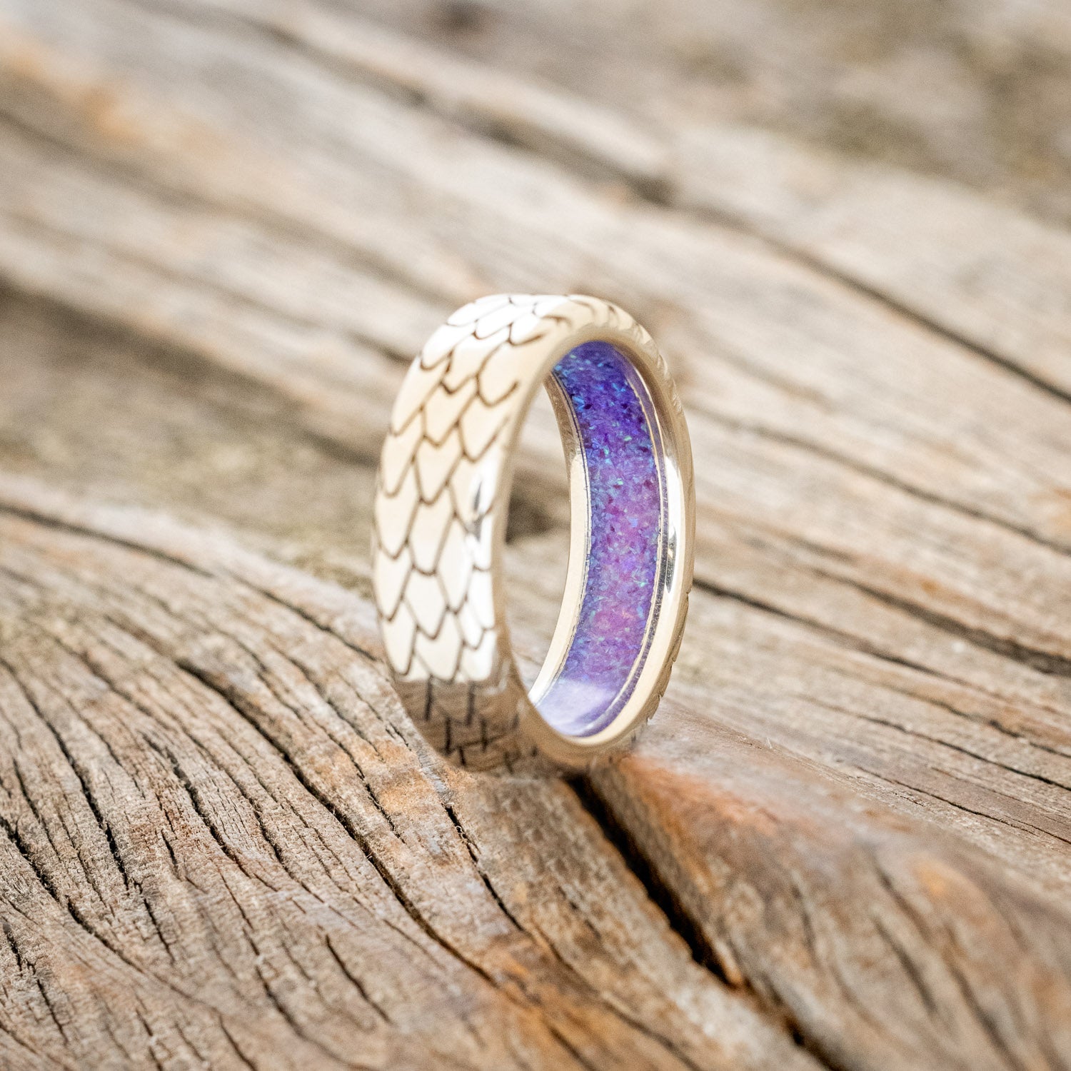 "ECHO" - DRAGON SCALE WEDDING RING FEATURING A PURPLE OPAL LINED BAND-10