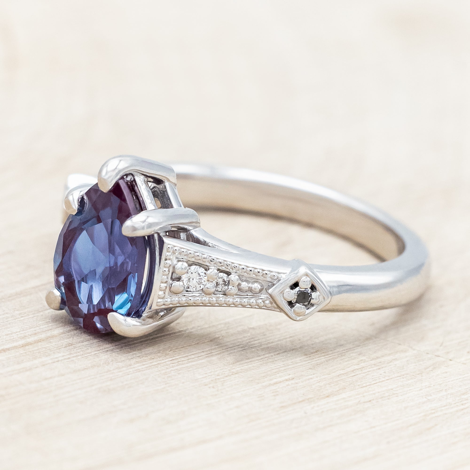 "ANNORA" - PEAR CUT LAB-GROWN ALEXANDRITE ENGAGEMENT RING WITH DIAMOND ACCENTS-Staghead Designs