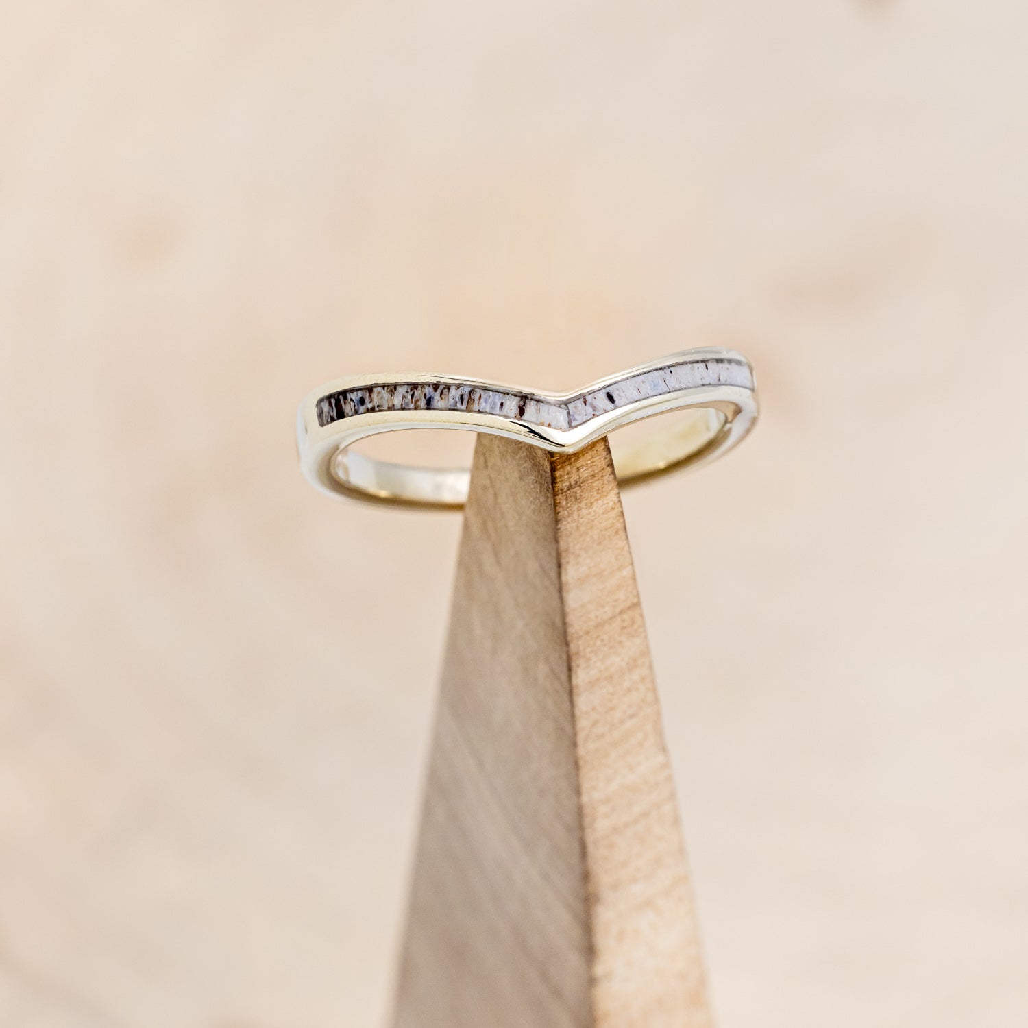 "ATLANTIS" - ANTLER INLAY TRIANGLE RING & V-SHAPED TRACER SET-31