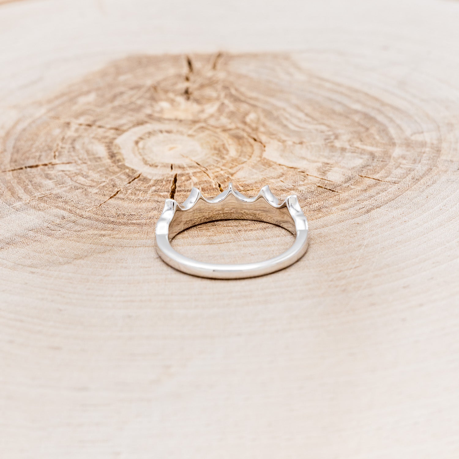 CROWN INSPIRD DIAMOND RING-11