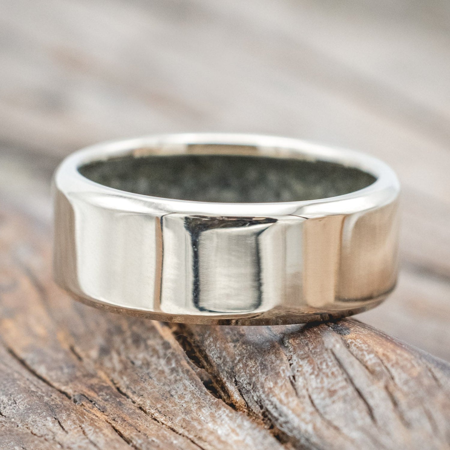 CRUSHED MOSS AGATE LINED WEDDING BAND-Staghead Designs