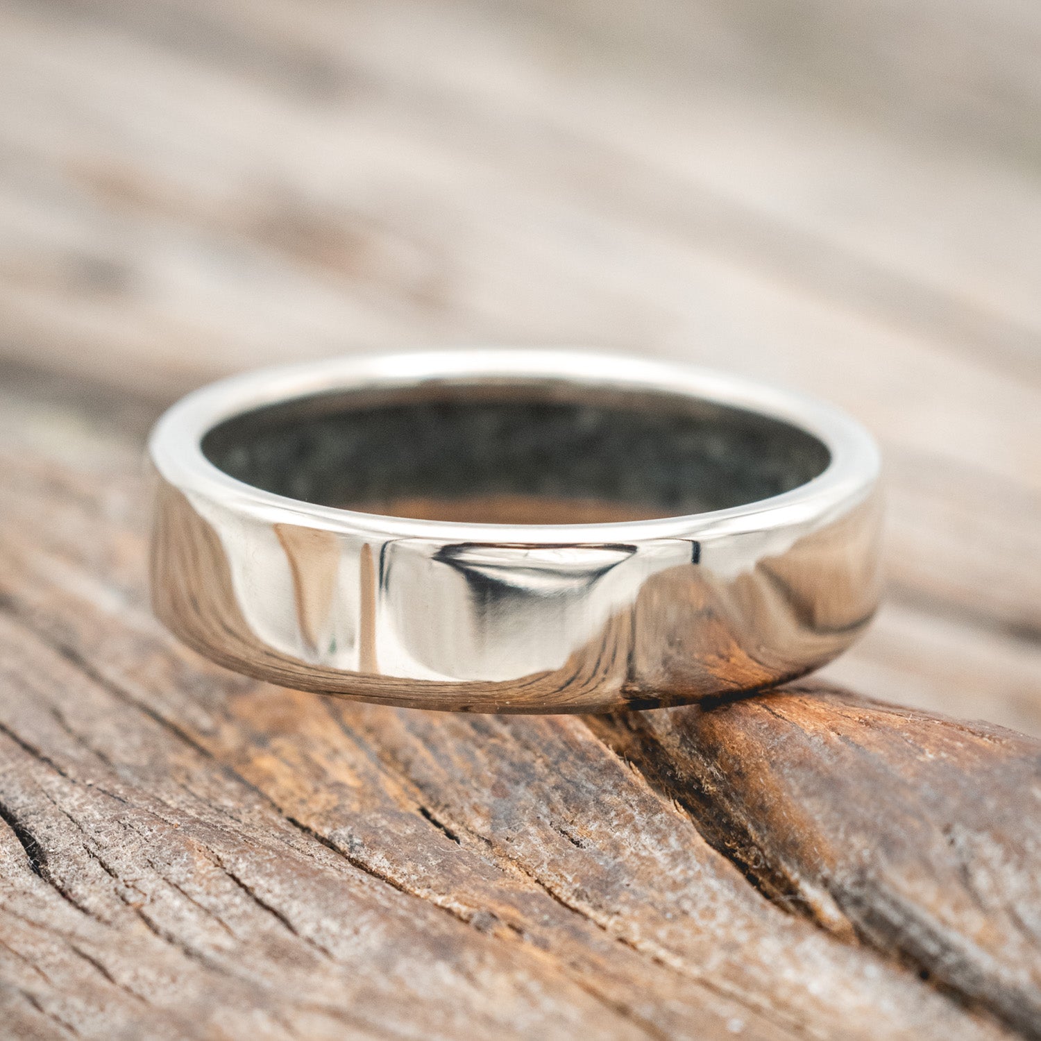 CRUSHED MOSS AGATE LINED WEDDING BAND-Staghead Designs