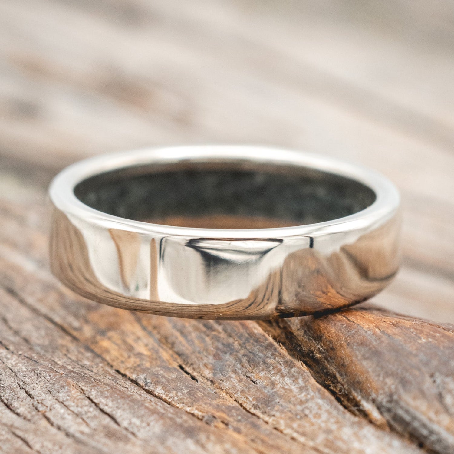 CRUSHED MOSS AGATE LINED WEDDING BAND-Staghead Designs