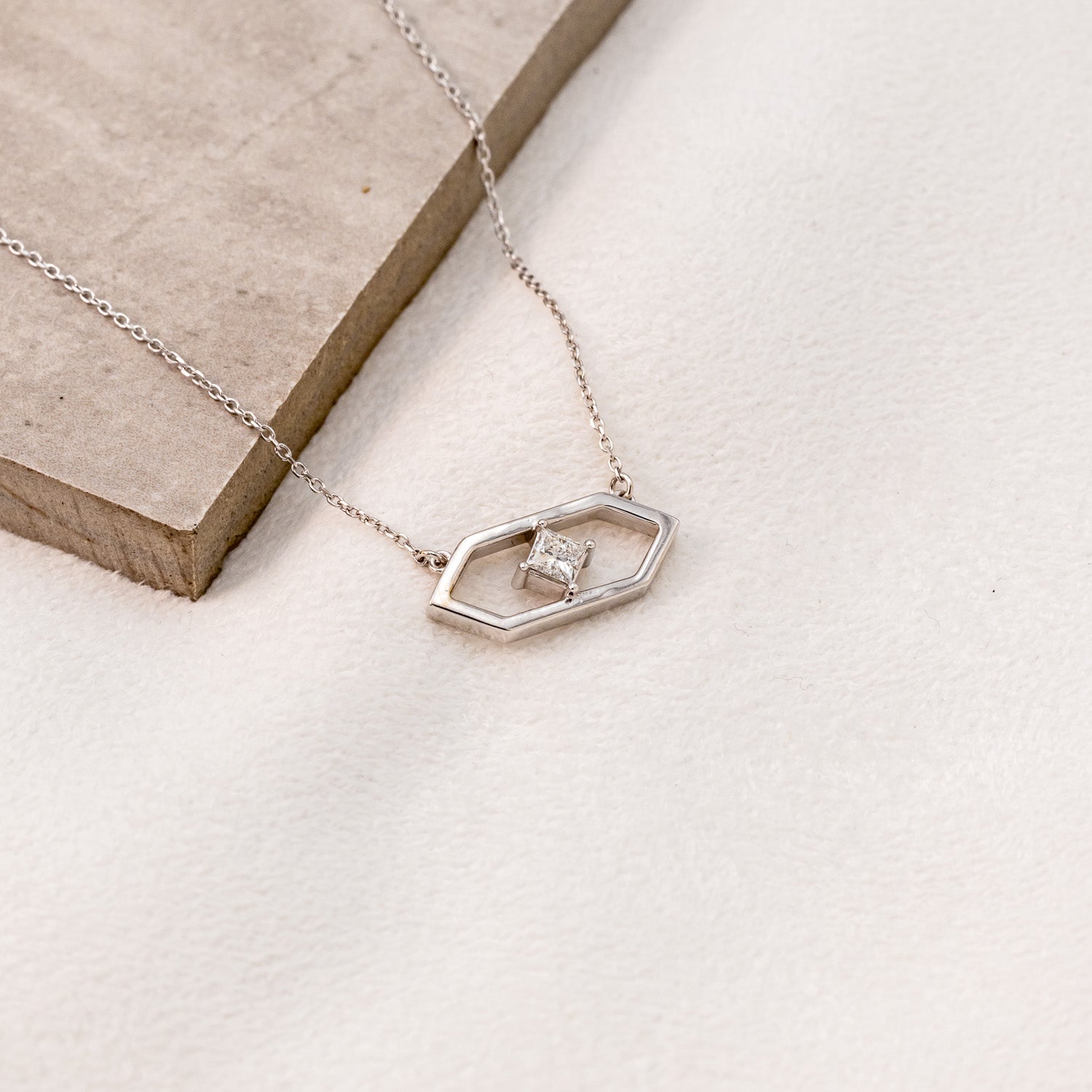 14K GOLD SINGLE DIAMOND GEOMETRIC NECKLACE-3